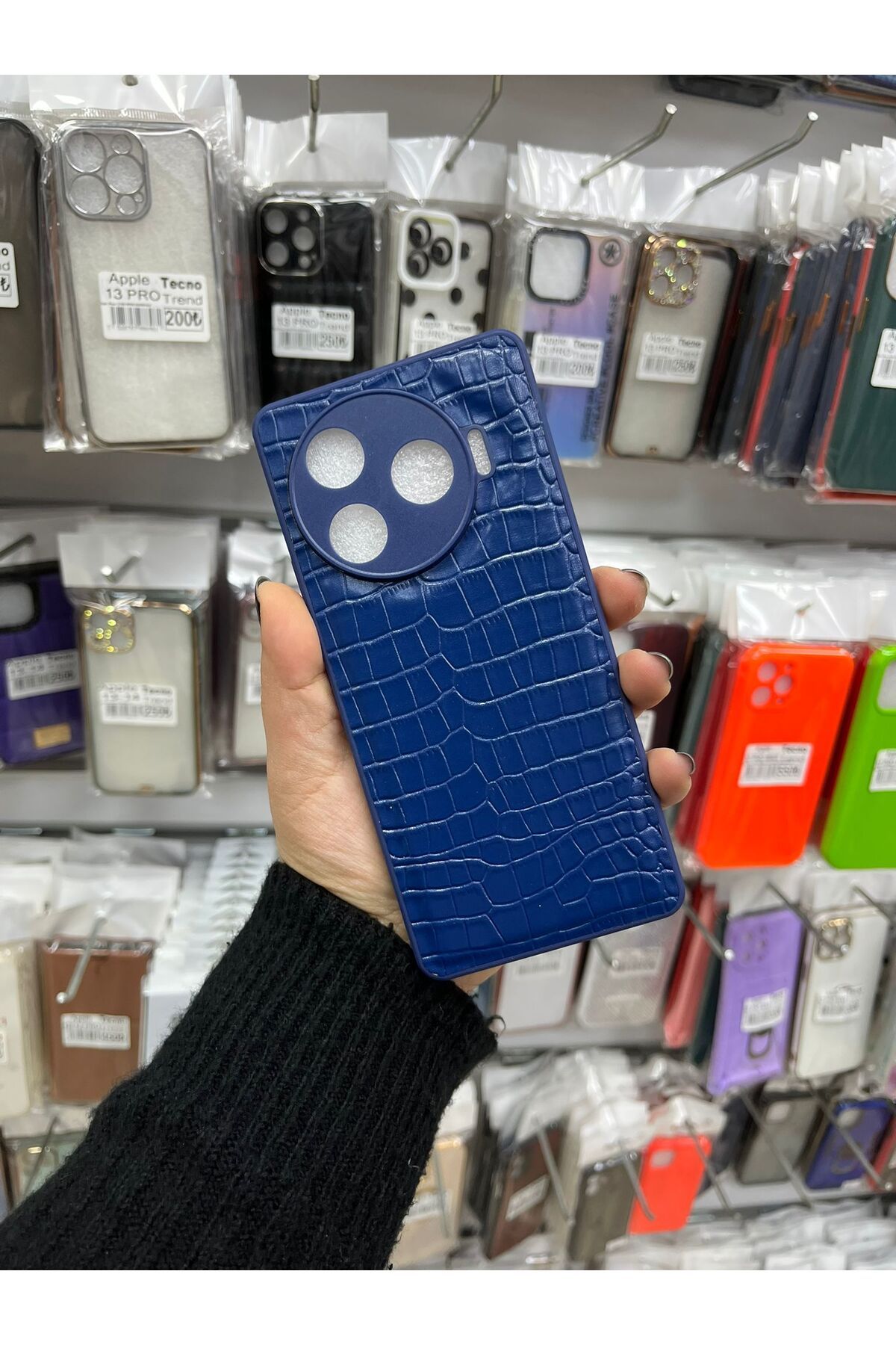 TECNOTREND TECNO CAMON 30 PRO 5G Dokulu Yüzey Çekmeye Dayanıklı Cep Telefon Kılıfı Pu Deri Kaplamalı Yumuşak