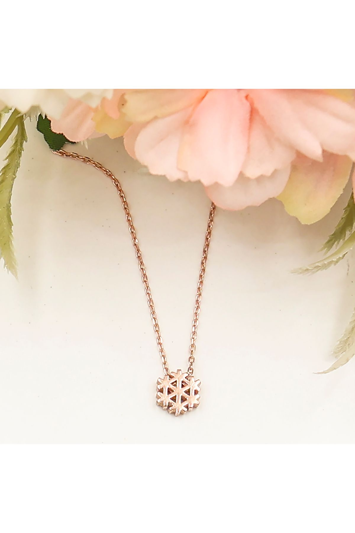 Besen Gümüş Taşsız Rose Kar Tanesi Kolye
