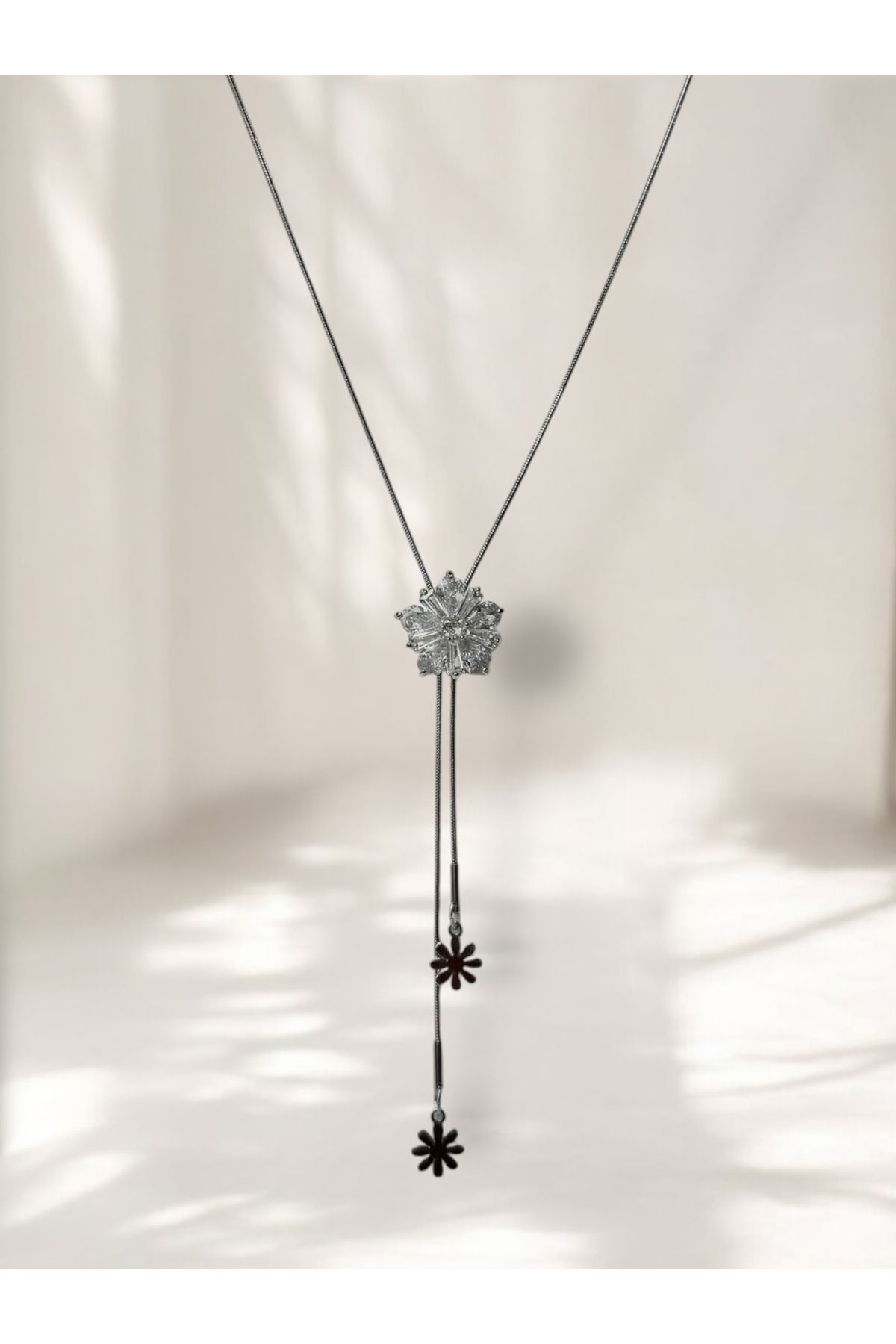 Elifsu Jewelry Çiçek Işıltısı Çelik Kolye