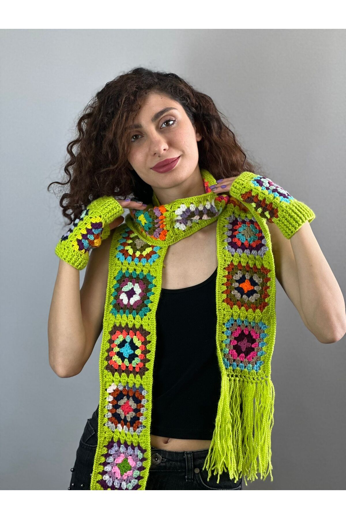 Gönülden Tasarım EL ÖRGÜSÜ ETNİK MOTİF DESENLİ ATKI ELDİVEN SET ATKI 180 CM