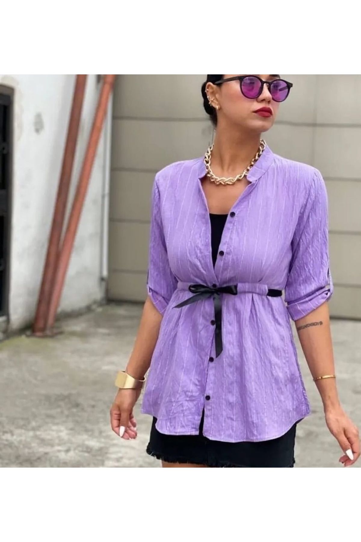 Butik KURDELA KUŞAKLI MOR ÇİZGİLİ GÖMLEK