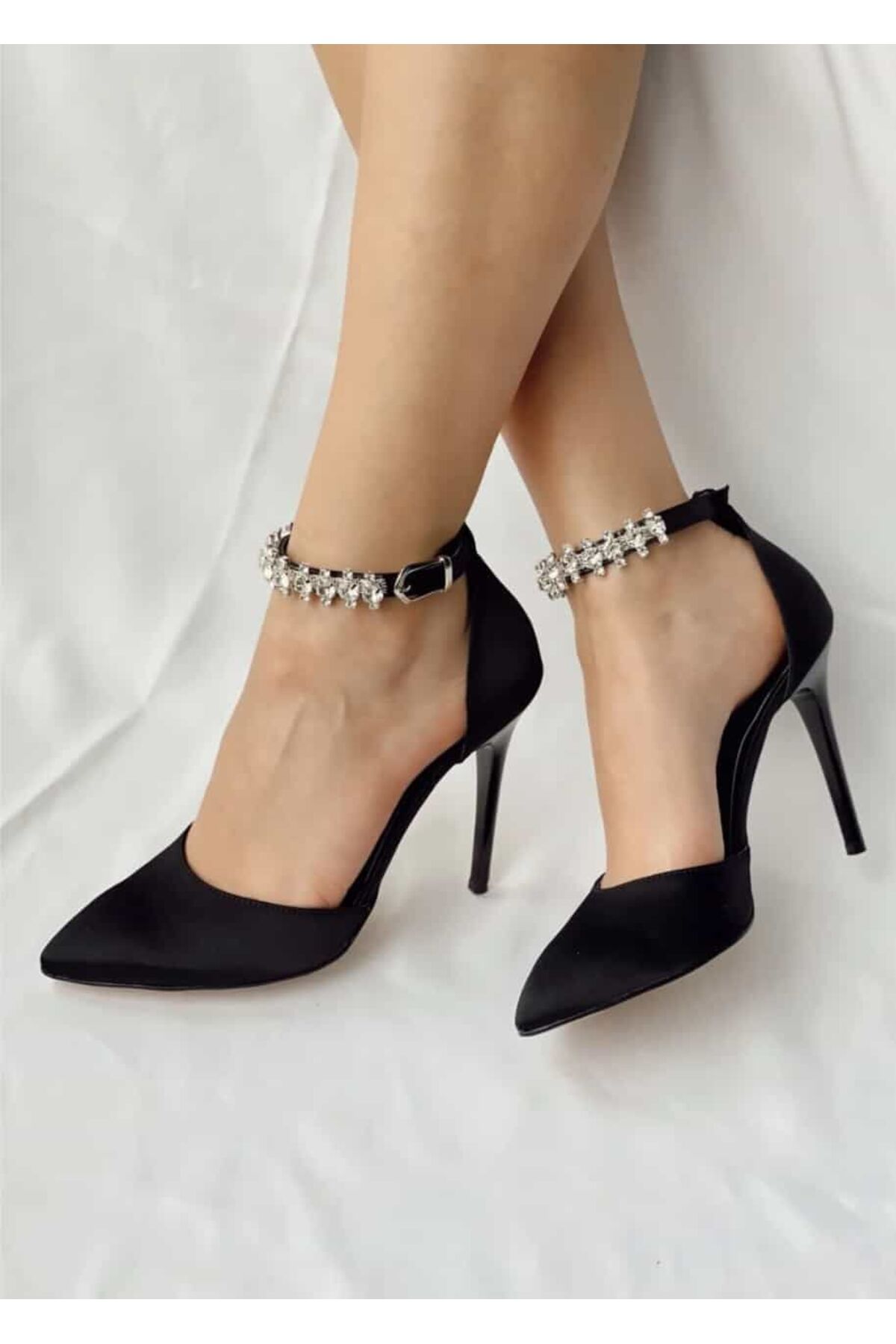 ÖZDE shoes Siyah Saten Topuklu Ayakkabı Bilekten Taşlı