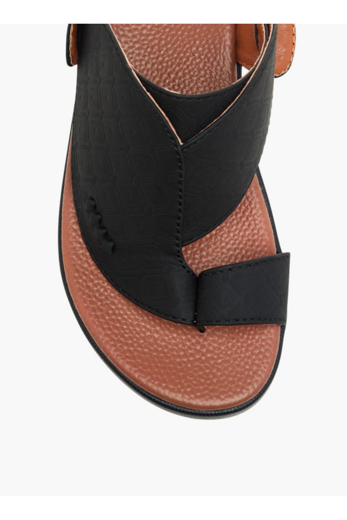 LBL by Shoexpress-Textured Slip-On Arabic Sandals with Toe Loop Detail 3