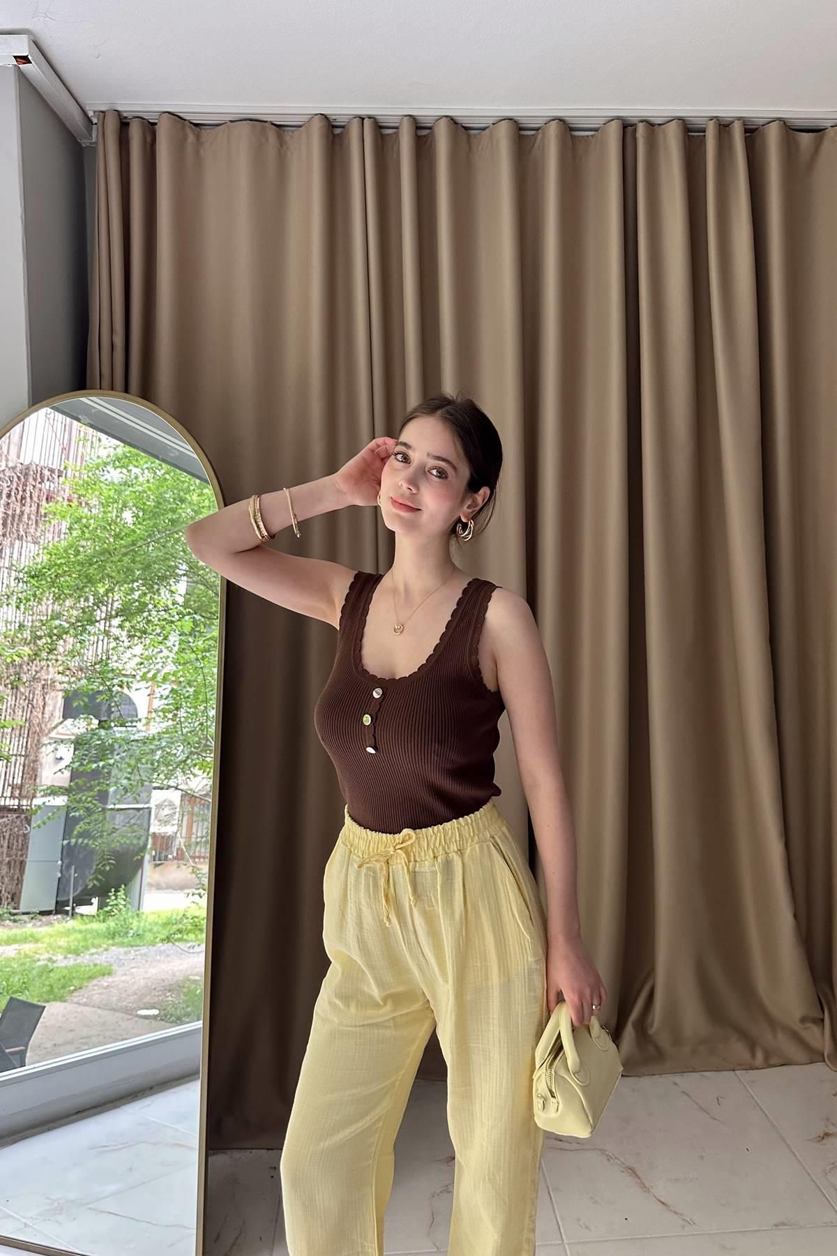 lizge giyim FİTİLLİ DÜĞME DETAYLŞI TRIKO BLUZ