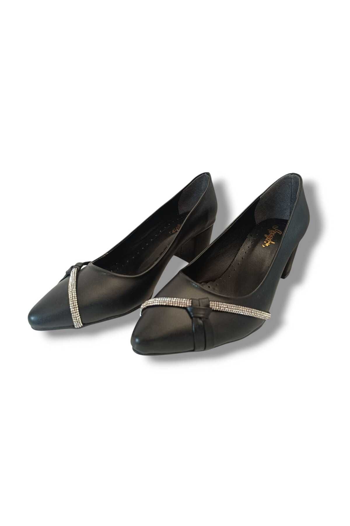 GMSHOES Kadın Cilt Kısa Kalın Topuklu Ayakkabı