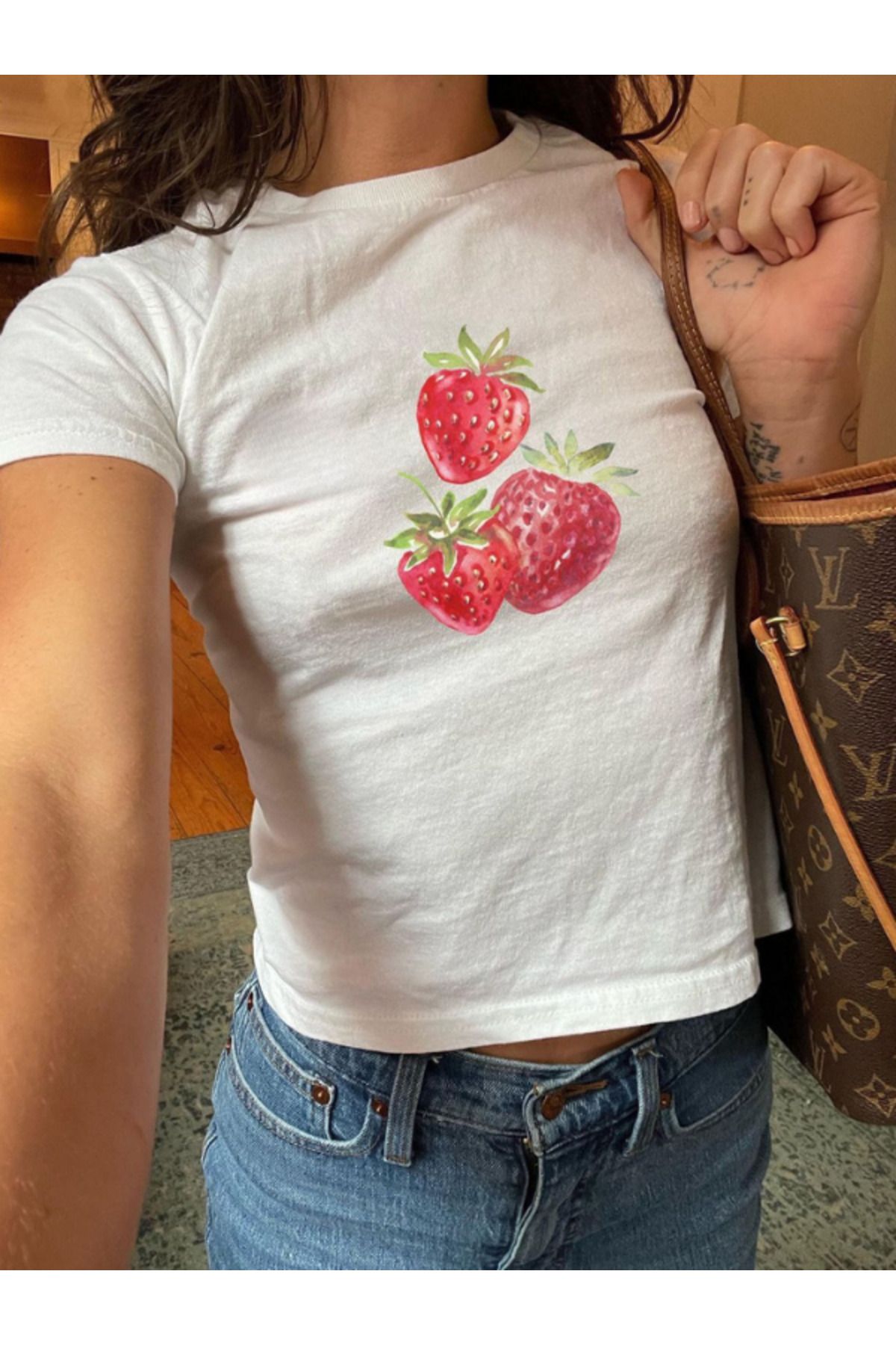 DEEFWEAR DREICH STRAWBERRY BASKILI BEYAZ CROP