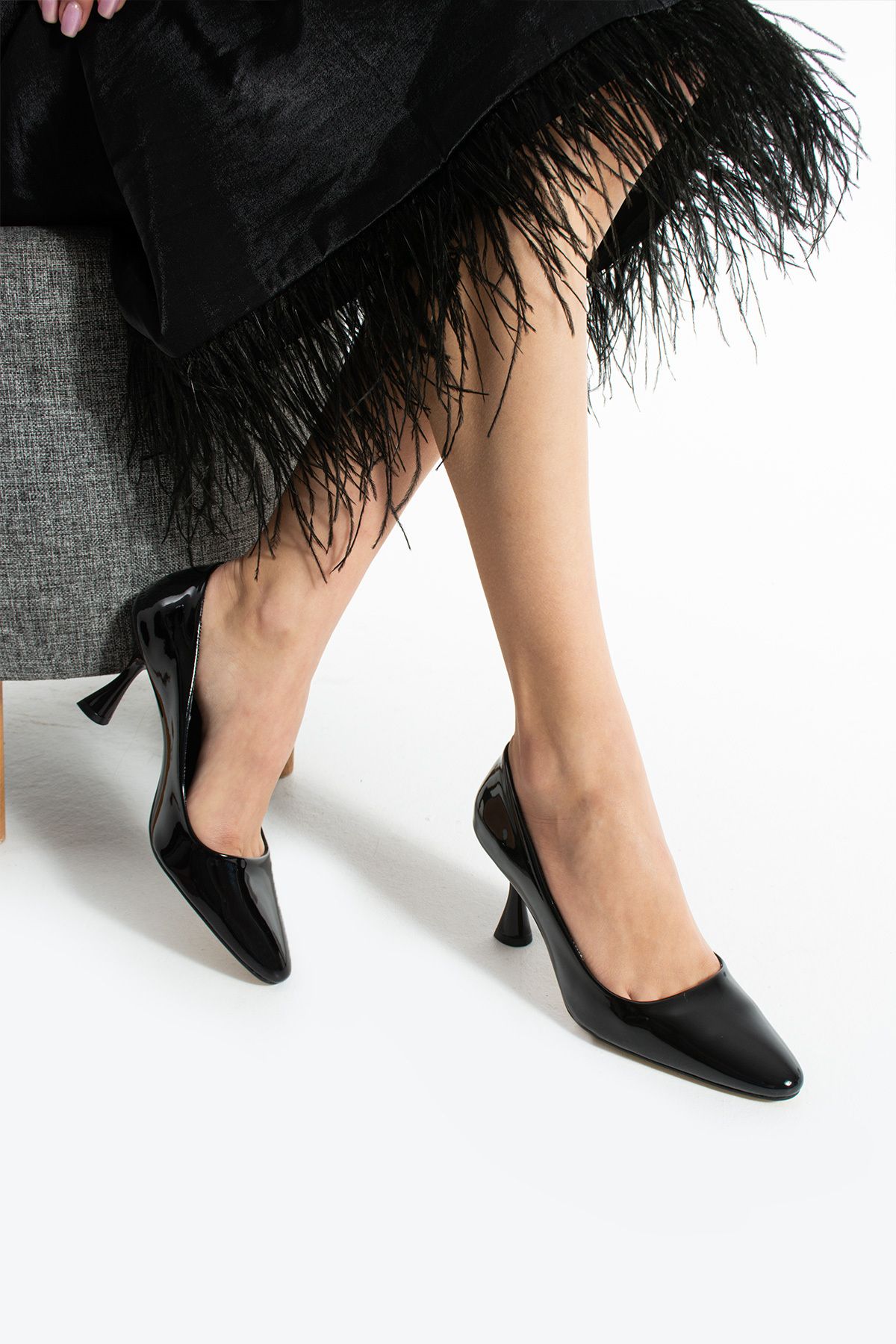 Güllü Shoes Siyah Rugan Vegan Deri 7cm İnce Topuklu Hafızalı Pedli Sivri Burun Günlük Ofis Abiye Stiletto