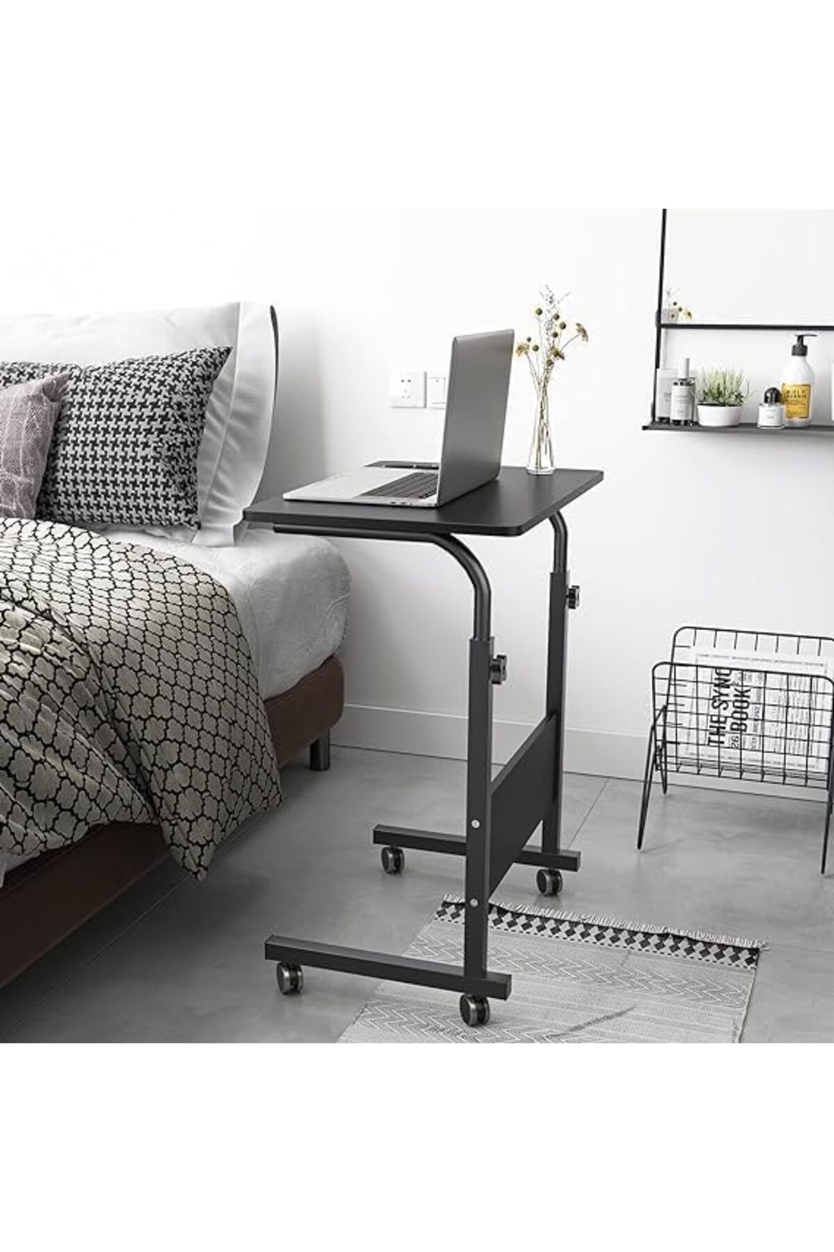 🖥️ طاولة لاب توب قابلة للتعديل 90×40 سم – لون اسود مع عجلات للسرير والأريكة و لابتوب