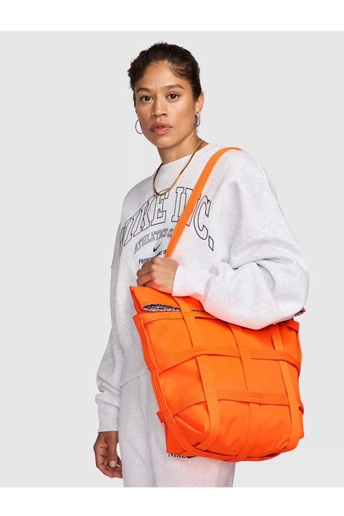 Nike Electric Cargo Tote Reversibe (12L) Kadın Çantası