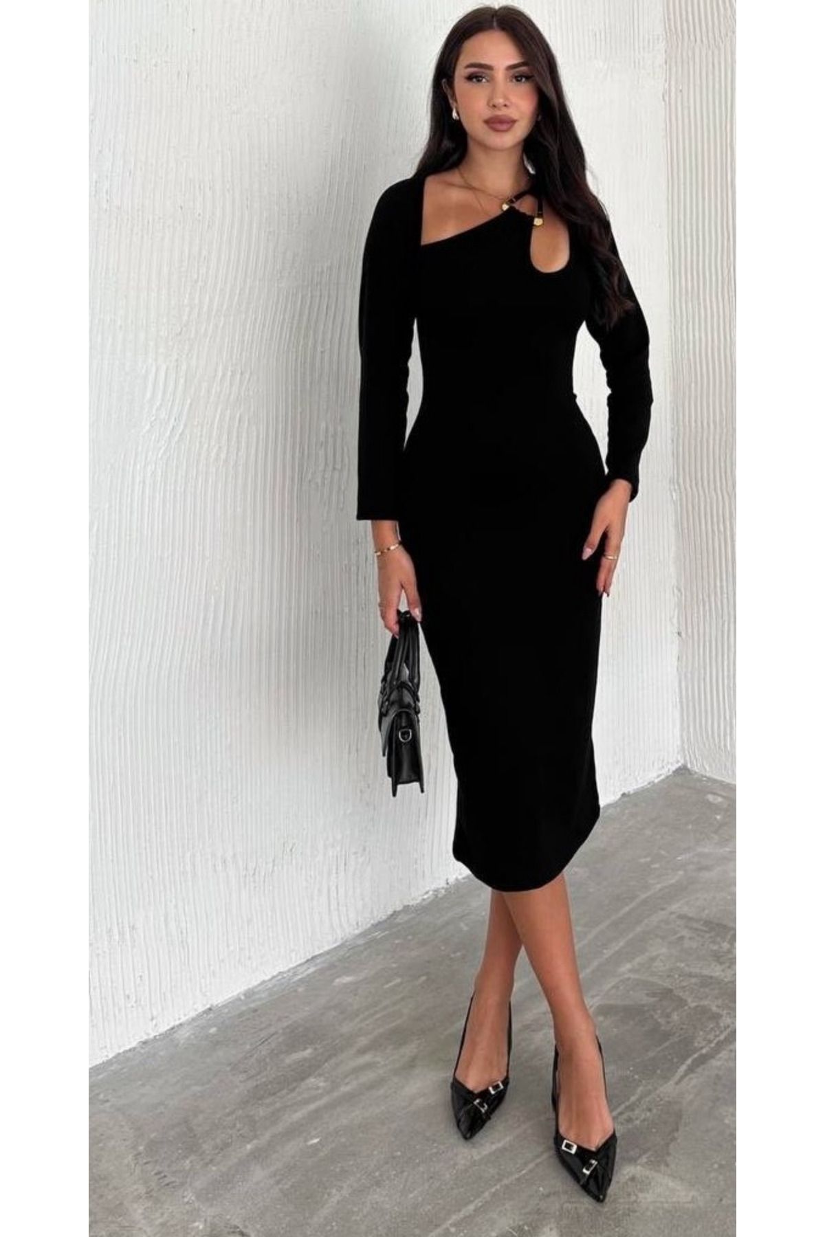 Elinmoda DEKOLTE MODEL ELBİSE