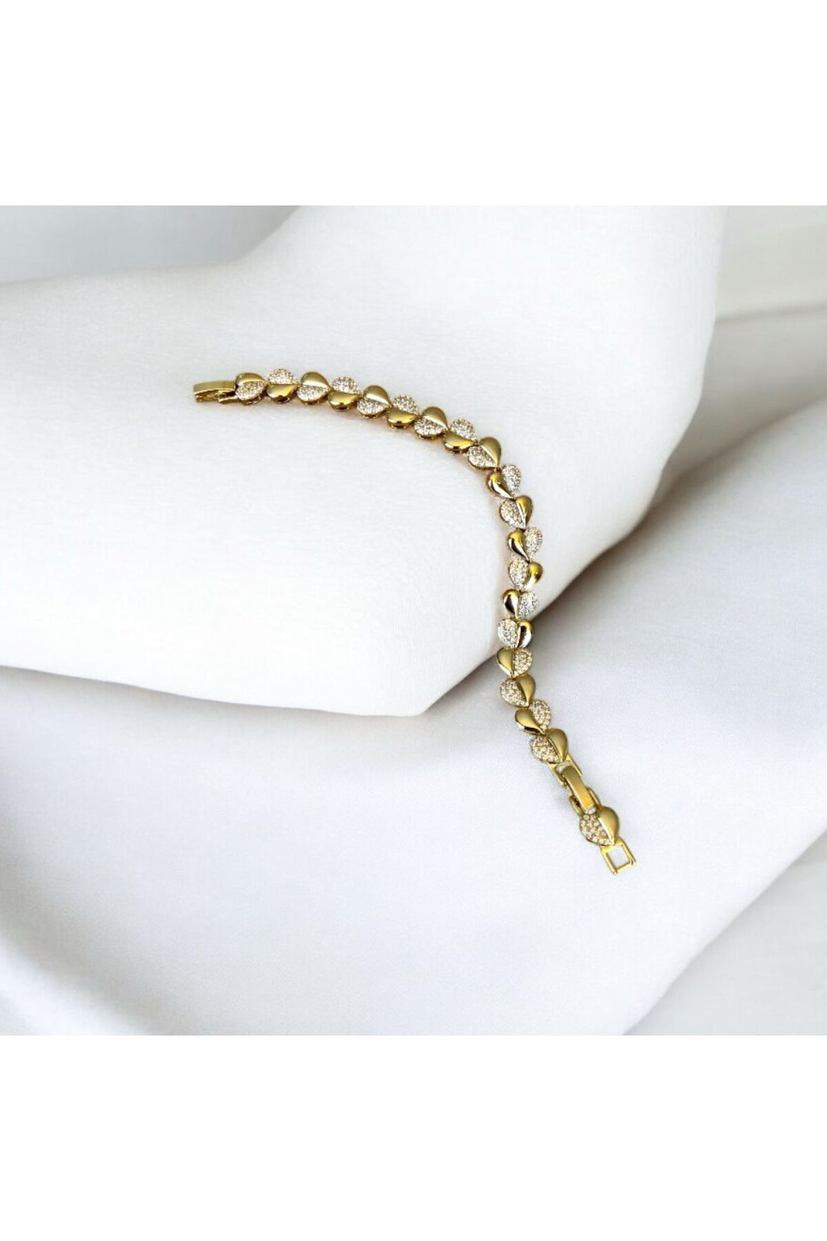 Allen Accessories KARARMAZ GOLD RENK KALPLİ ÇELİK BİLEKLİK