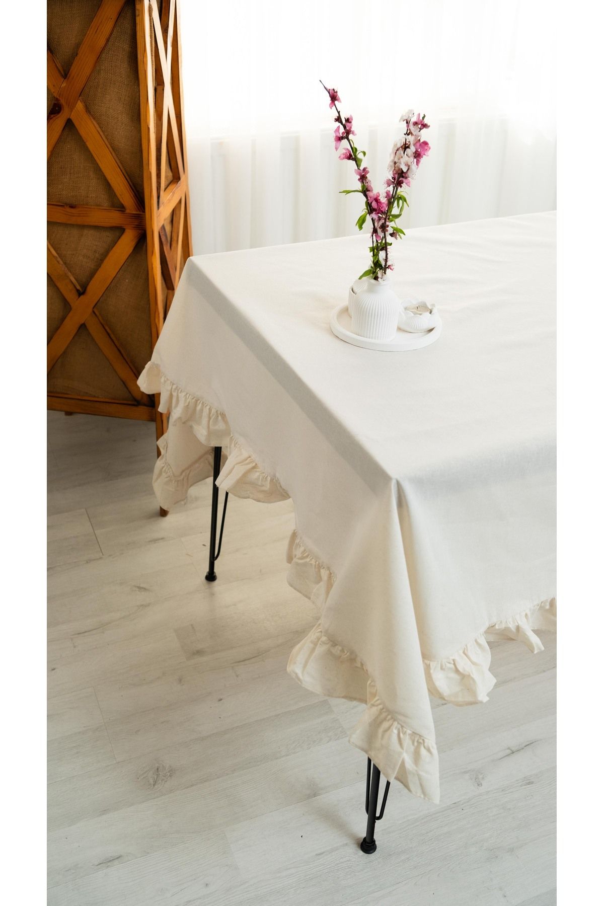abidehanım Rufle | Ham Keten Fırfırlı Bej Masa Örtüsü 160 x 220