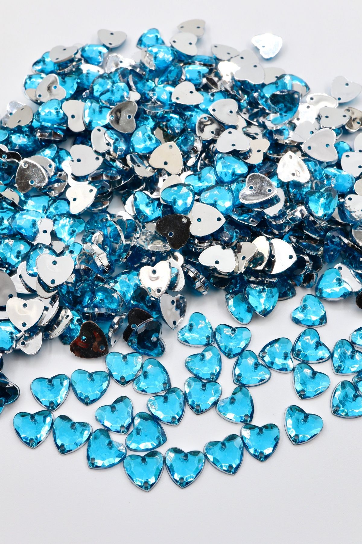 YENİCİ Kalp Plastik Dikme Taş 2000 Adet (9*10)