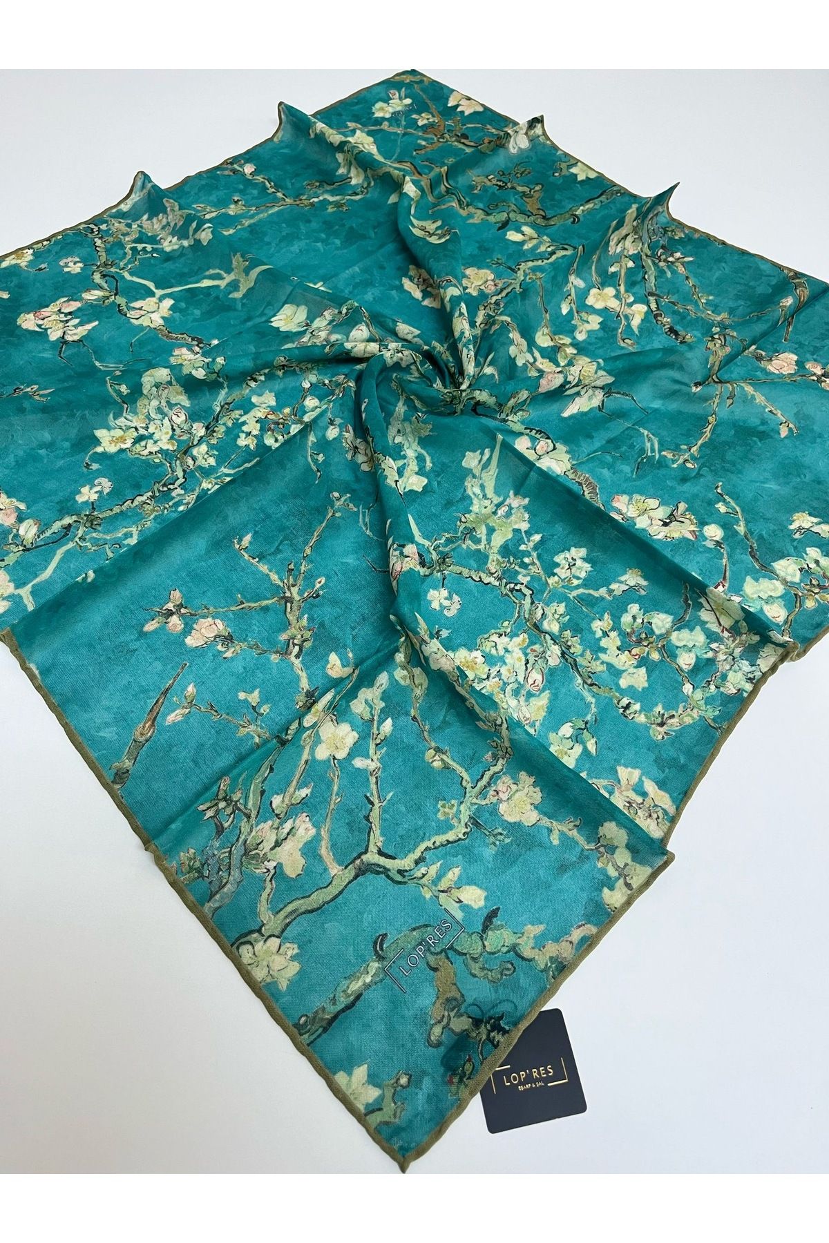 Butik Yeni Kaymayan Soft Çiçekli Ağaç Desenli Zer Organik Kare Eşarp