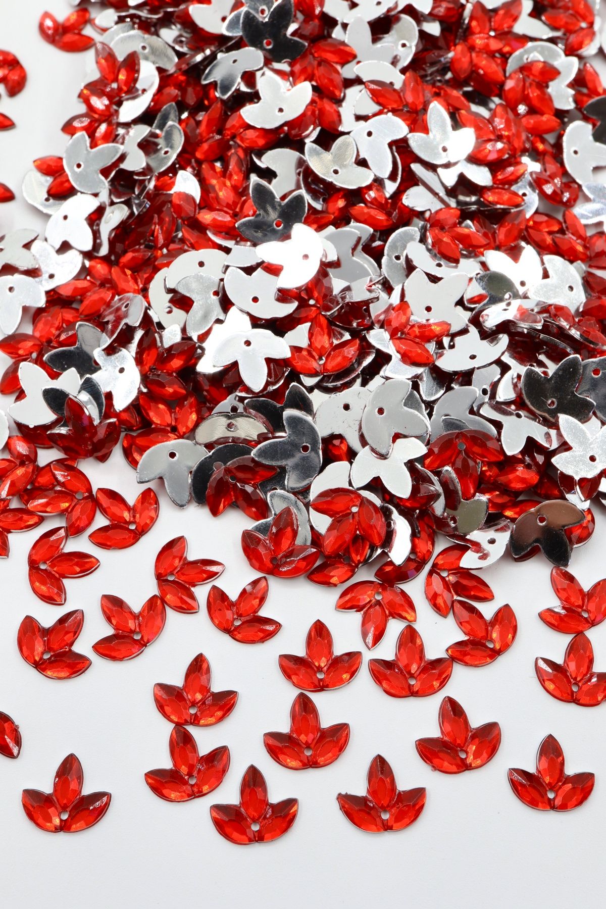 YENİCİ Kazayağı Plastik Dikme Taş 2000 Adet (10*12)