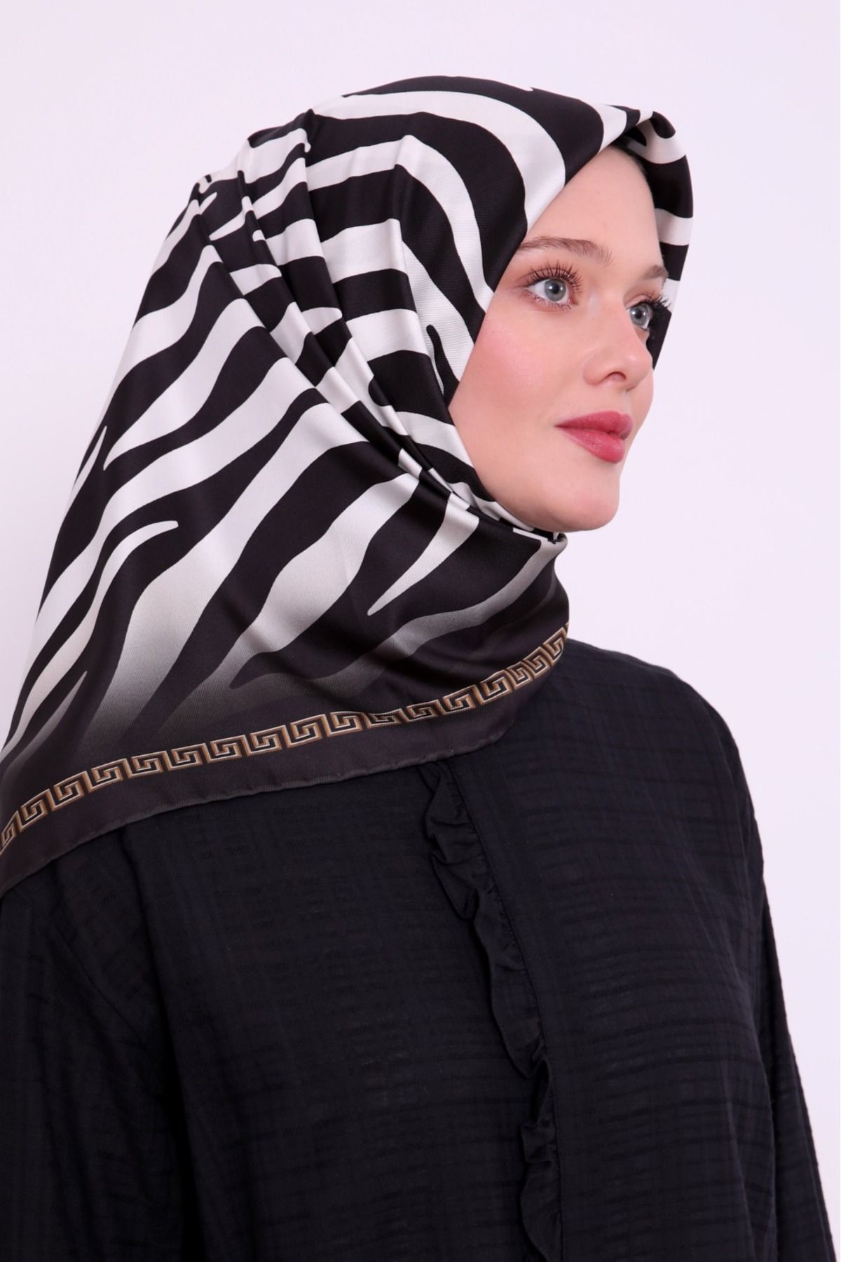 MODA ÇİZGİLİ EVSANE EŞARP