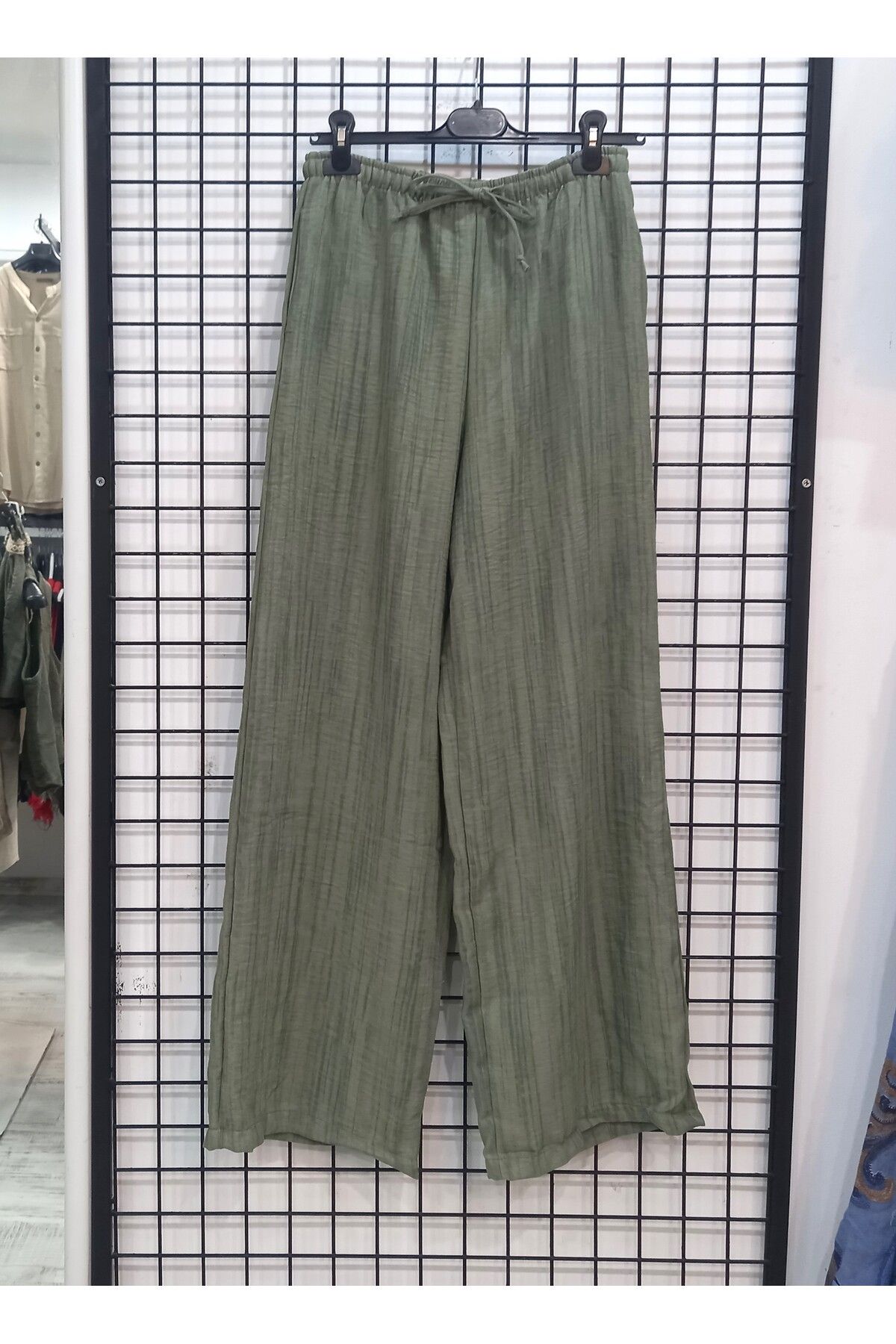 Butik Şans Lastikli Bel Cep Detaylı Bol Paça Pantolon