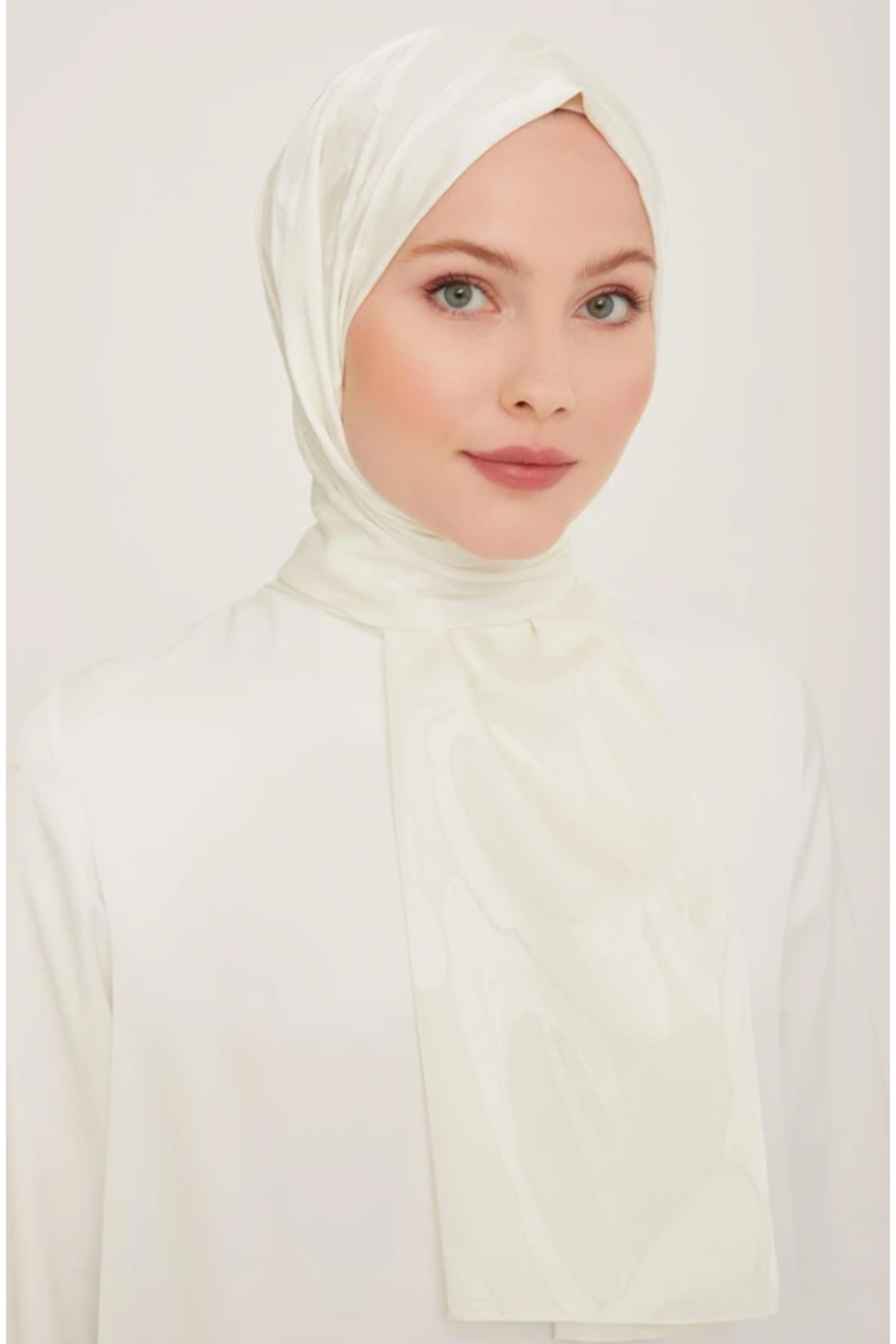 Armine-Trend Mira Shawl 1-242717 White 1