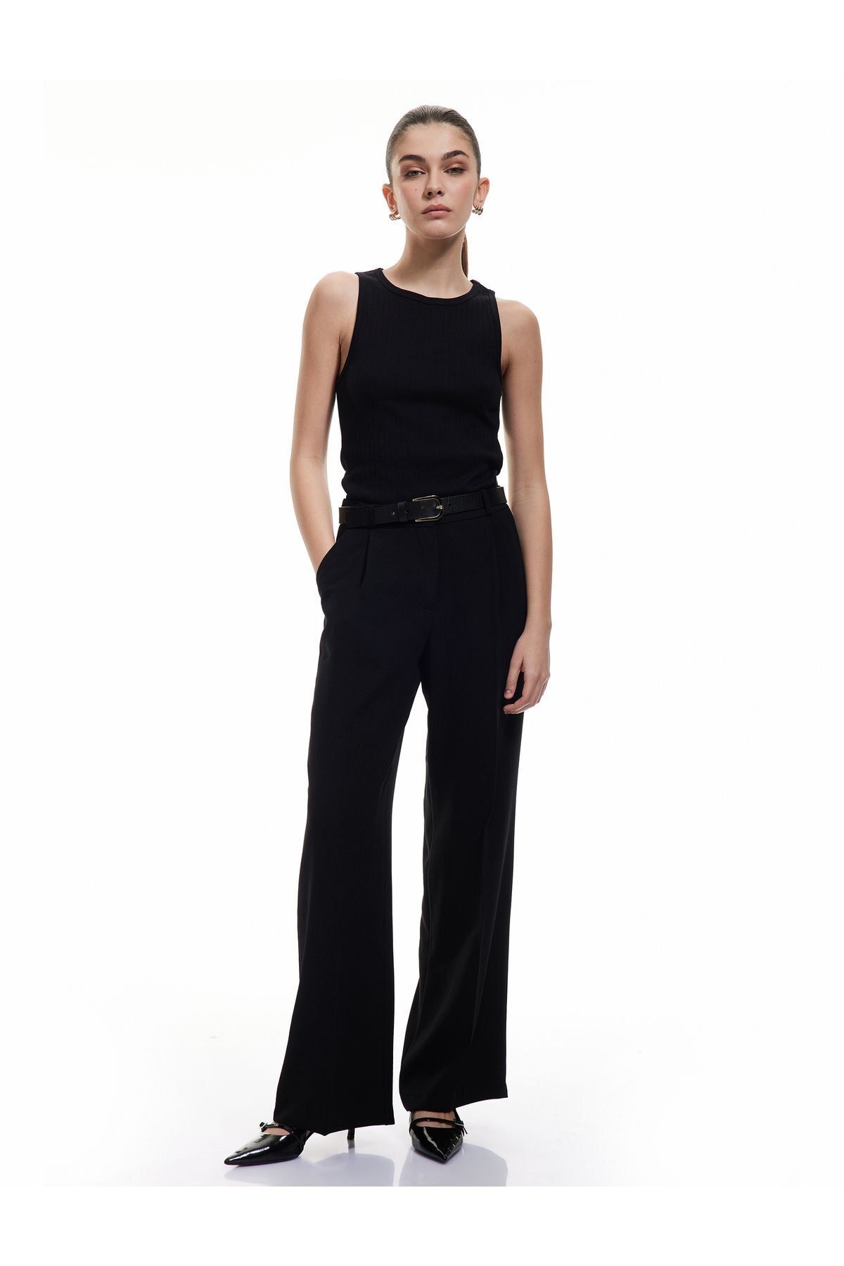 Koton Slim Fit Kolsuz Bisiklet Yaka Pamuklu Ribanalı Atlet 5SAK10228EK