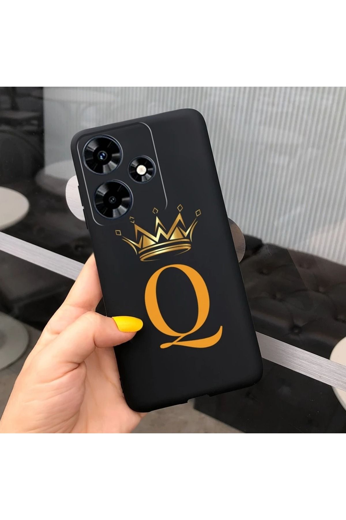 Rotaks İnfinix Hot 30 Uyumlu Harfli Taç Baskılı Kişiye Özel Silikon Telefon Kılıfı - Q