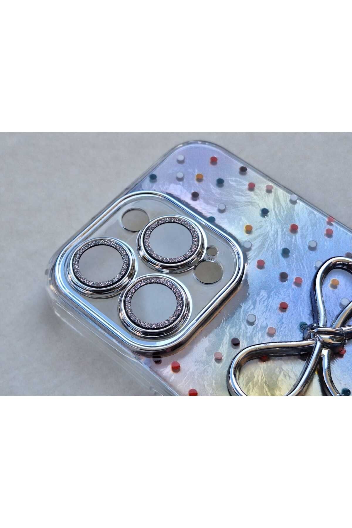 Goktugaksesuar Apple Iphone 15 Pro Kurdele Kabartmalı Lens Koruyuculu Lüks Silikon Kılıf