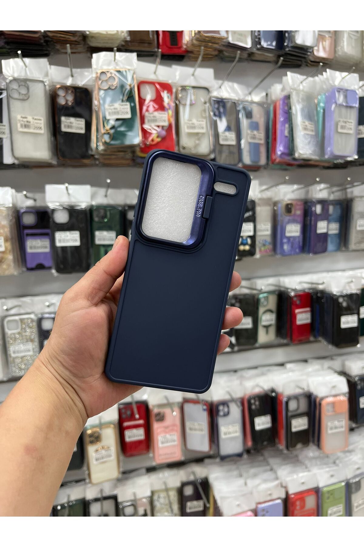 TECNOTREND Xiaomi REDMİ NOTE 13 PRO PLUS Stand Olabilen Tuşu Kolay Basmalı Lansman Kılıf