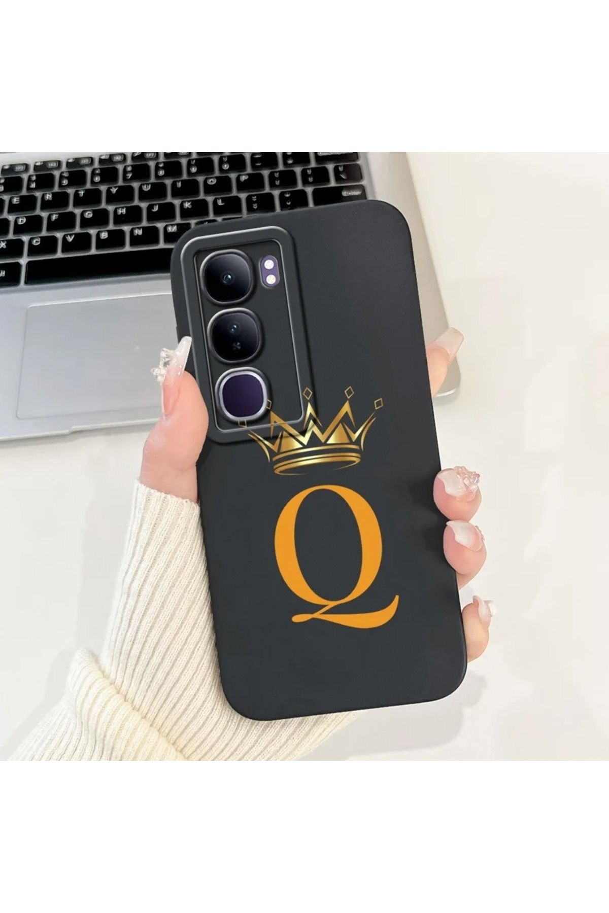 Rotaks Vivo V40 Lite Uyumlu Harfli Taç Baskılı Kişiye Özel Silikon Telefon Kılıfı - Q