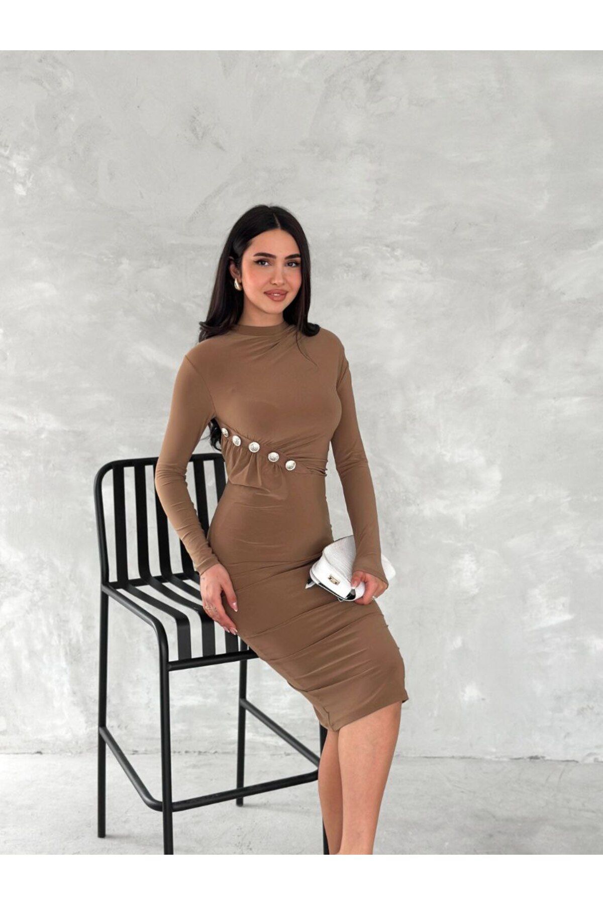 Red Butik DÜĞME DETAYLI DRAPELİ BÜZGÜLÜ SANDY ELBİSE