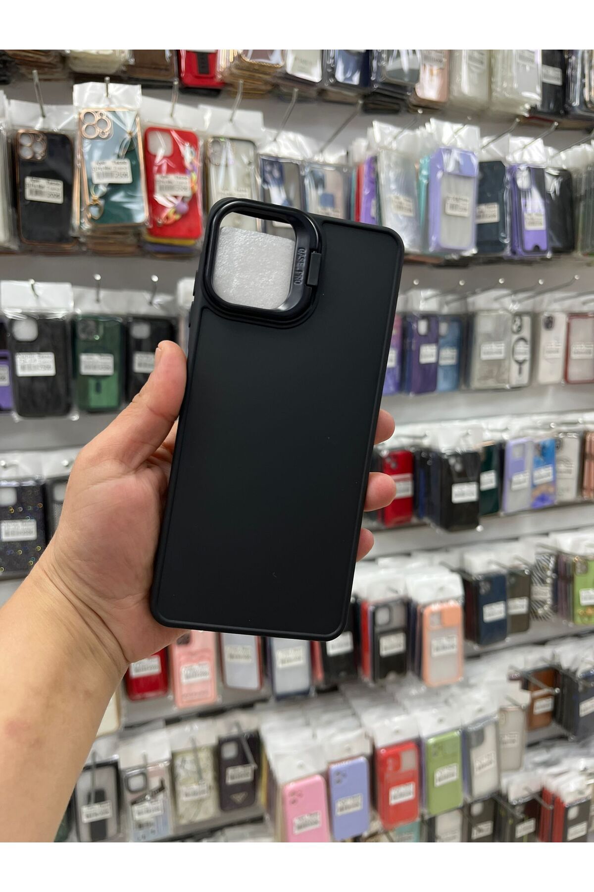 TECNOTREND GALAXY A06 Stand Olabilen Tuşu Kolay Basmalı Lansman Kılıf