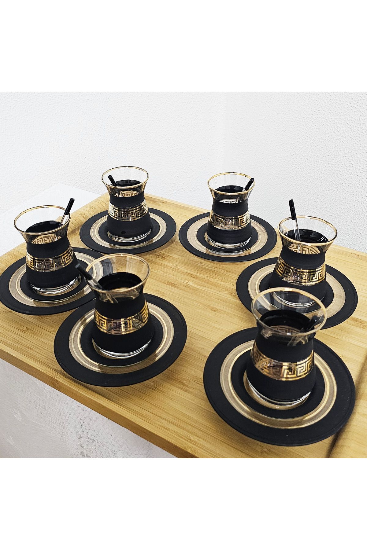 Paşabahçe 6'lı Desenli Siyah Gold Cam Çay Bardağı Takımı – Lüks Sofralar İçin Şık Sunumlar