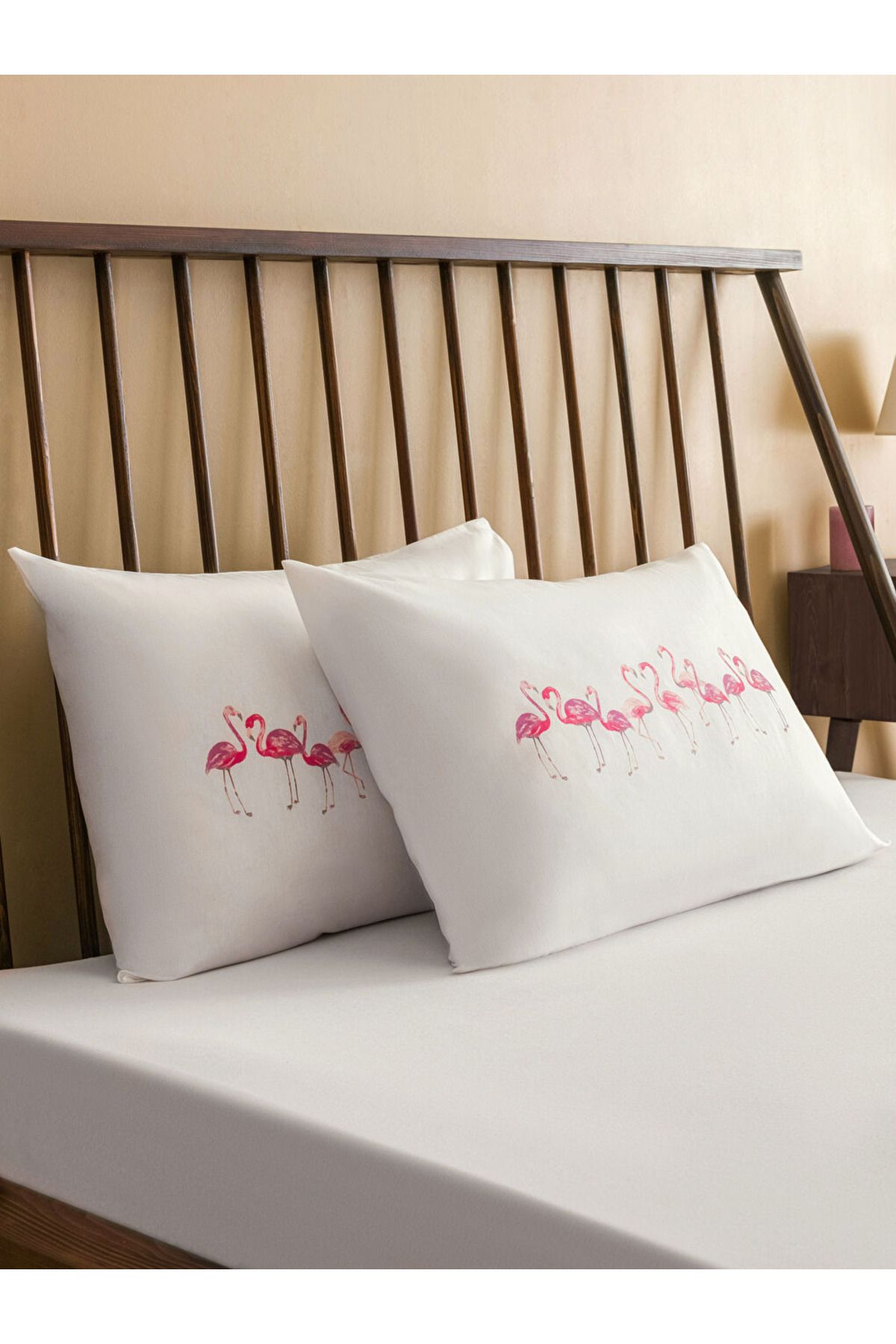 LC Waikiki Beyaz Flamingo Baskılı Dokuma Yastık Kılıfı 2'li 50x70 cm