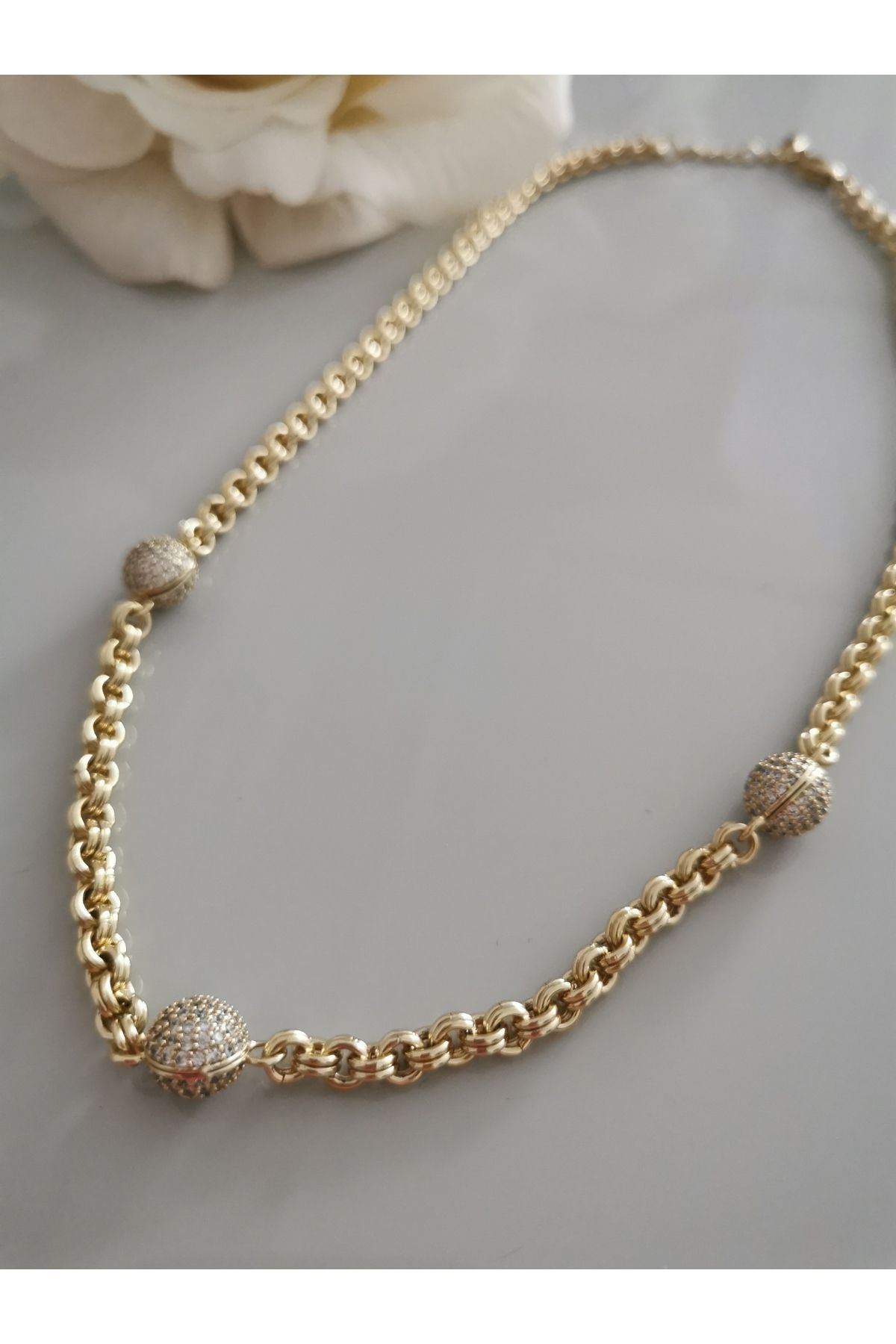 Tasarım Xuping 14K Zirkon Taşlı Topçuklu Kolye