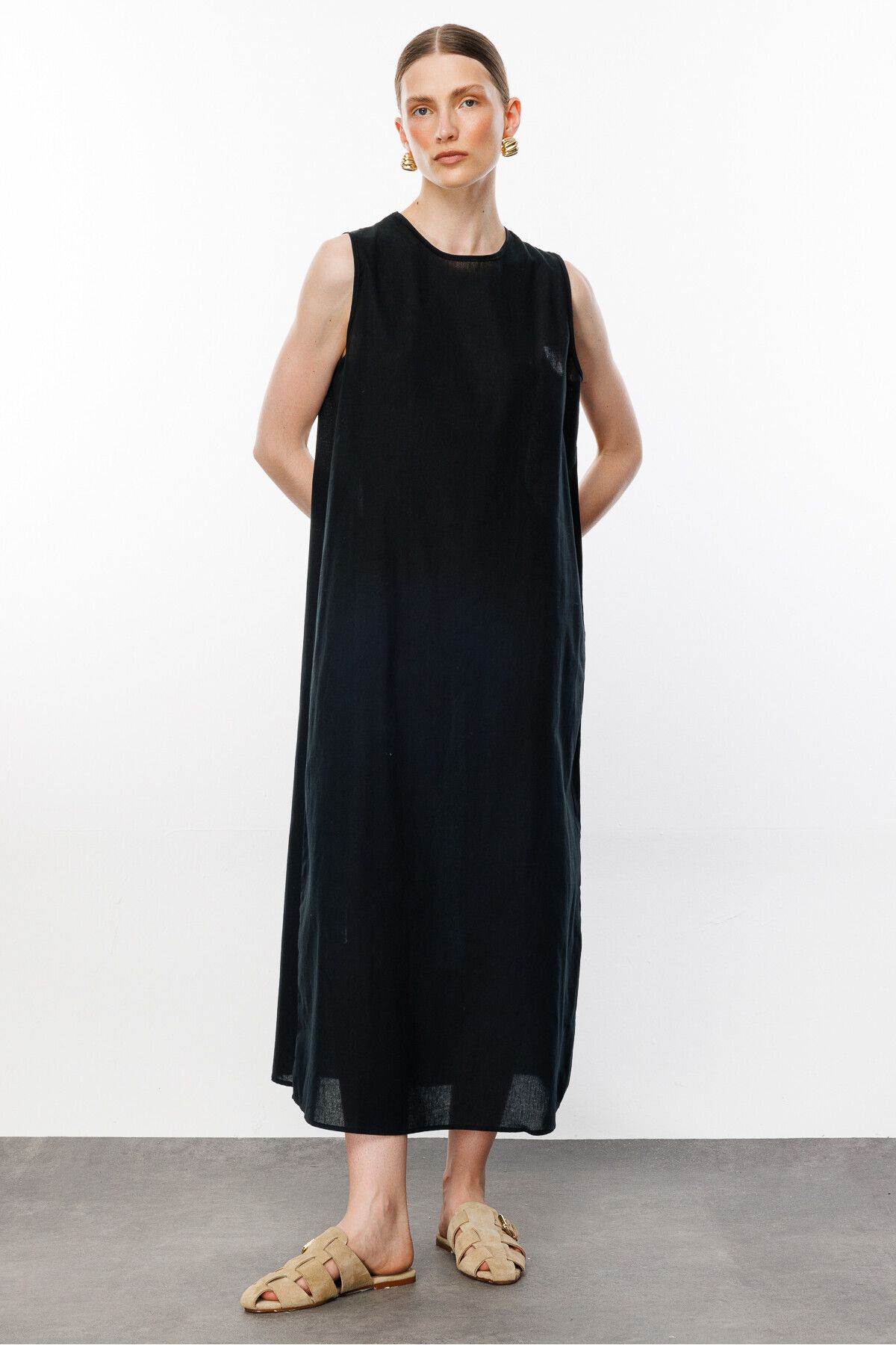 KUAD-Black Cotton Lined Dress 2