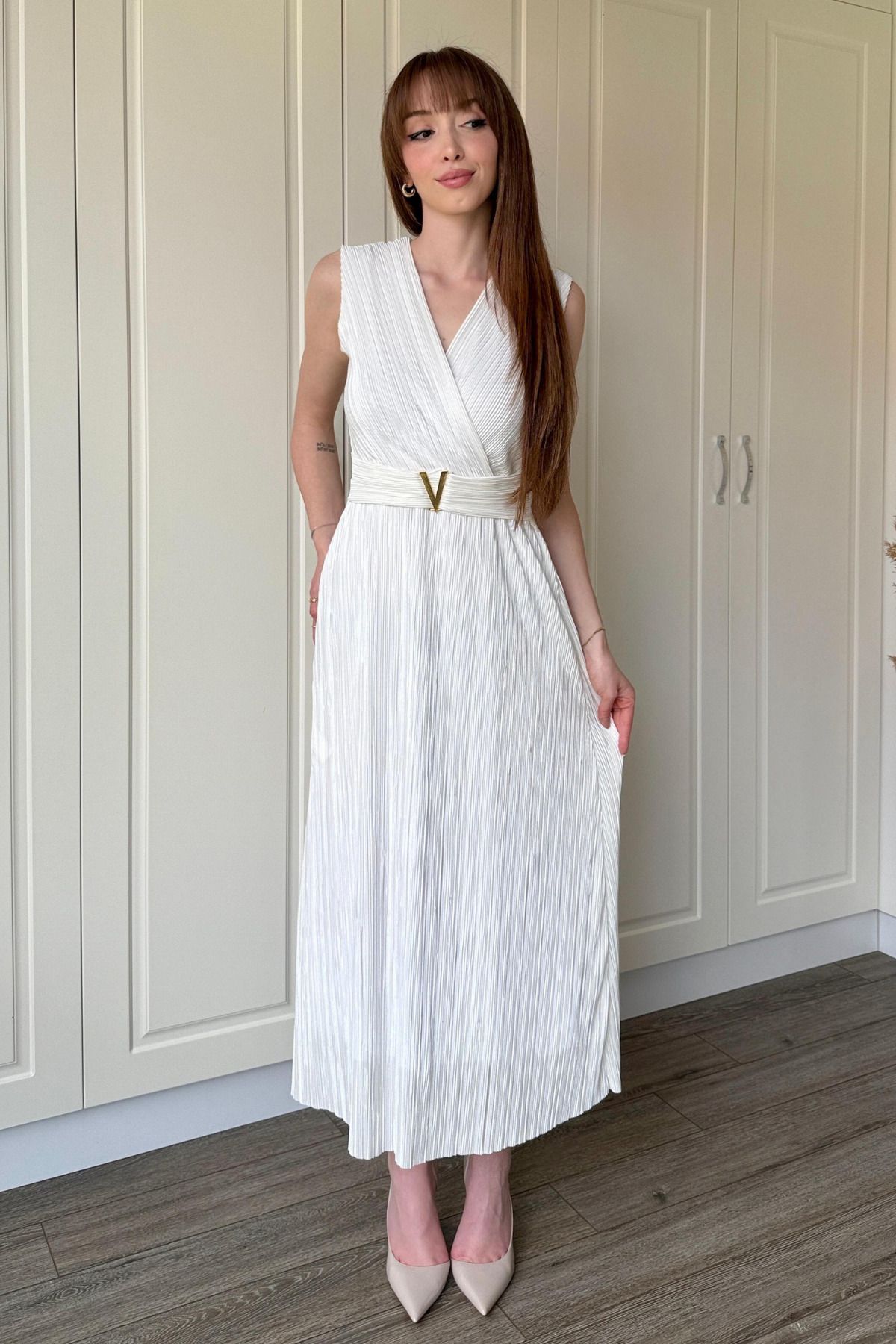Dilay Gökoğlu Butik Kruvaze Yaka Krinkıl Midi Tokalı Elbise