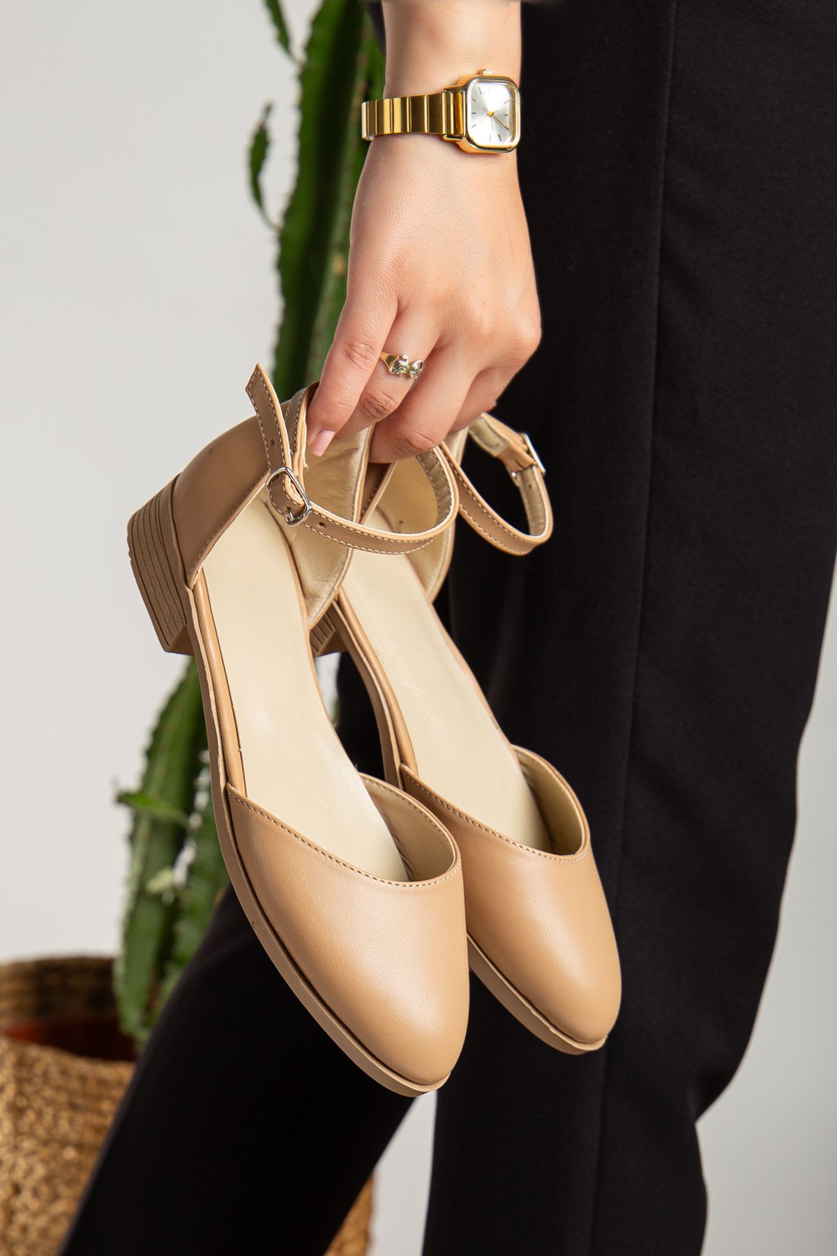 Abay Shoes Bilekten bağlamalı günlük rahat kullanım babet