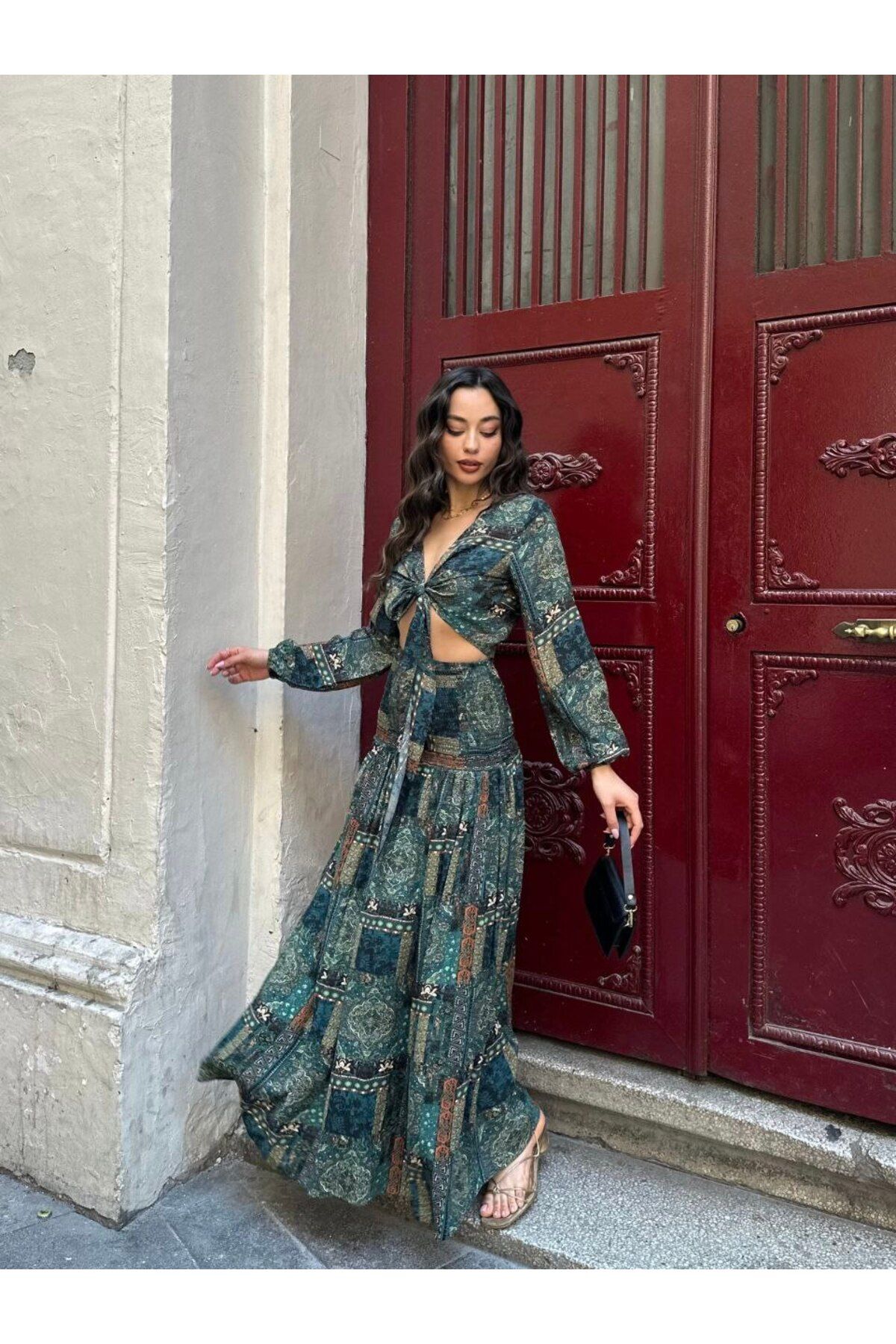 Castivo Fashion Etnik Desenli Bağlamalı Crop & Şifon Maxi Etek Takım
