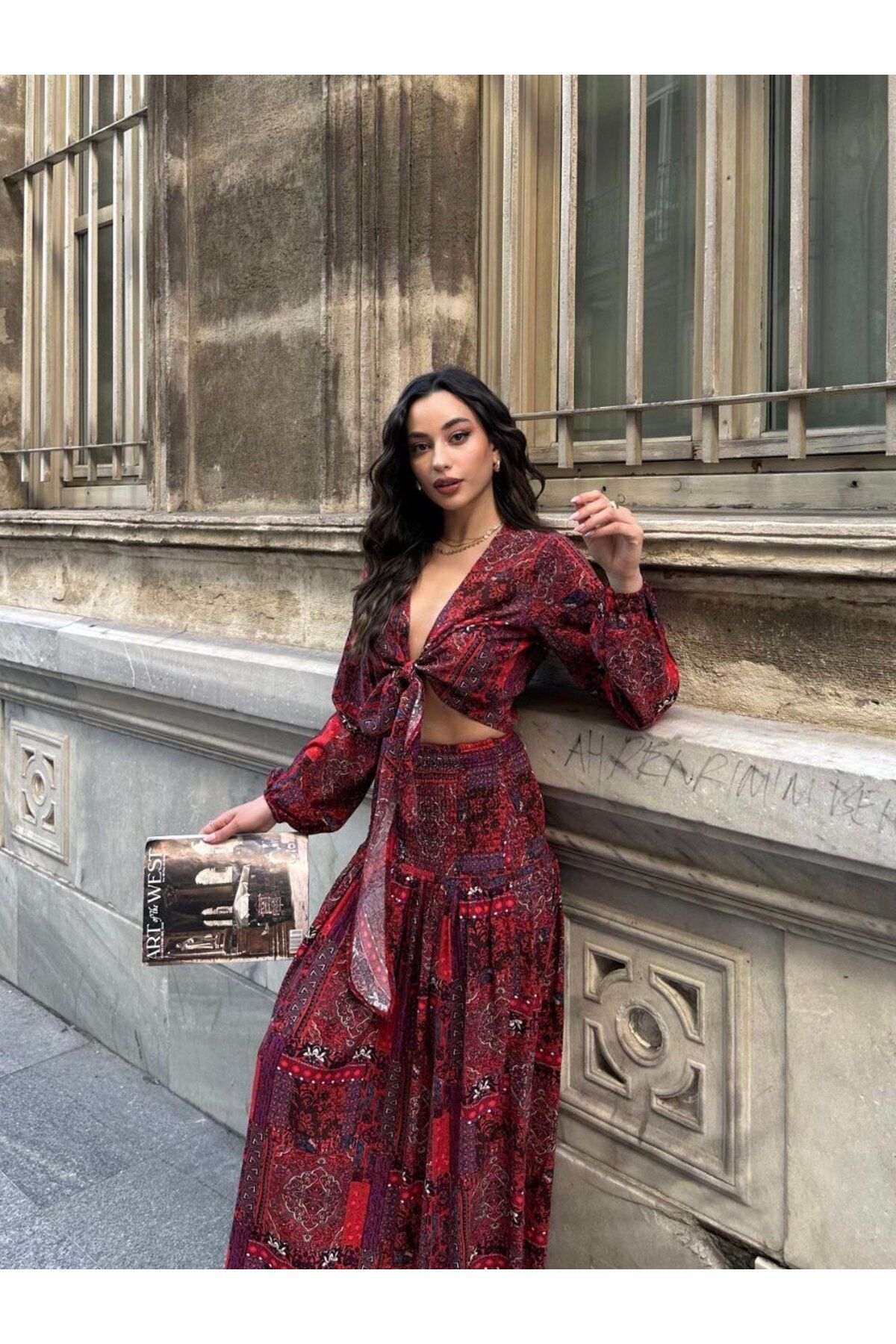 Castivo Fashion Etnik Desenli Bağlamalı Crop & Şifon Maxi Etek Takım