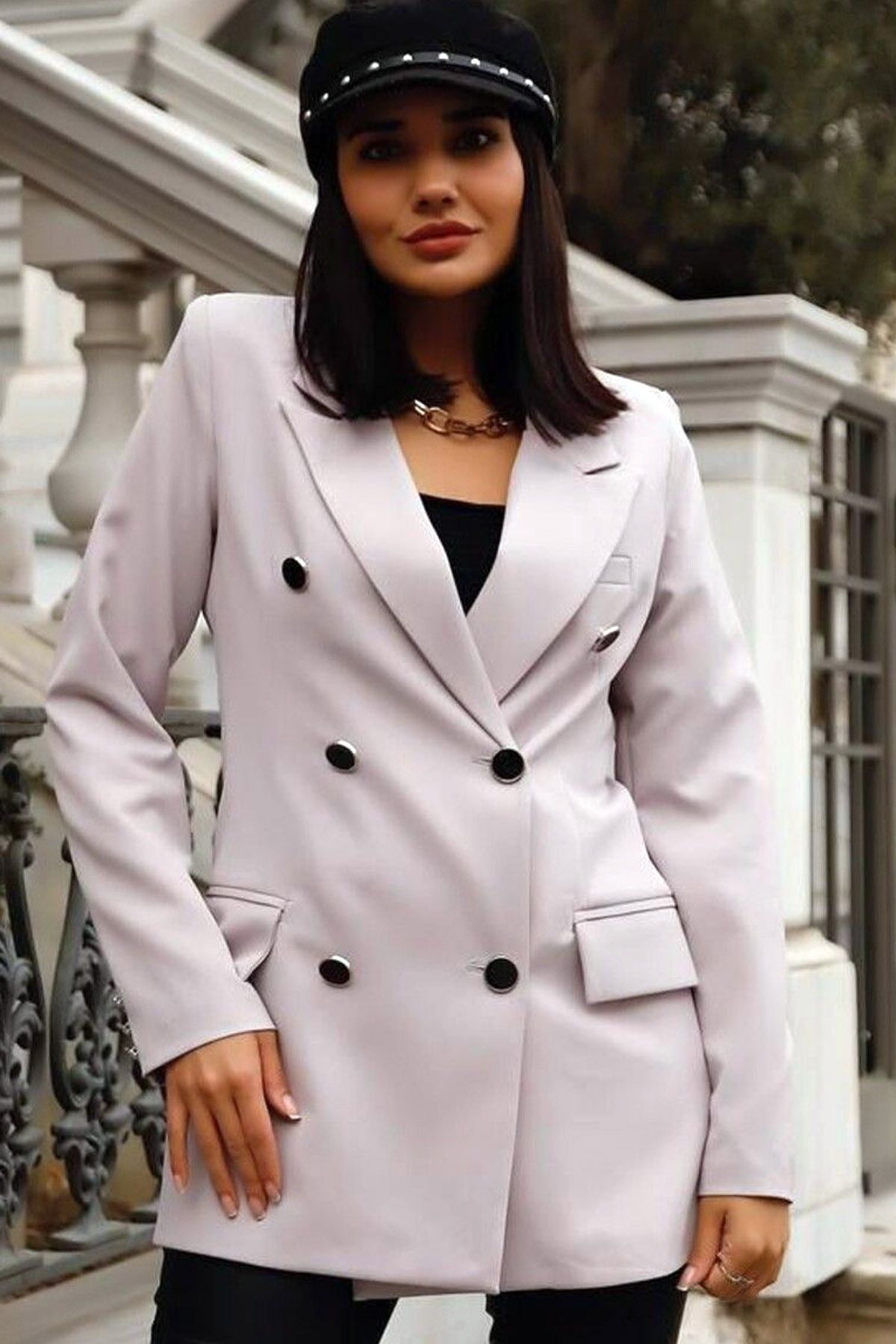Ottawe Regular Fit Rahat Ceket Yakalı Uzun Kol Çift Cepli Omzu Vatkalı Düğme Detaylı Astarlı Casual Ceket