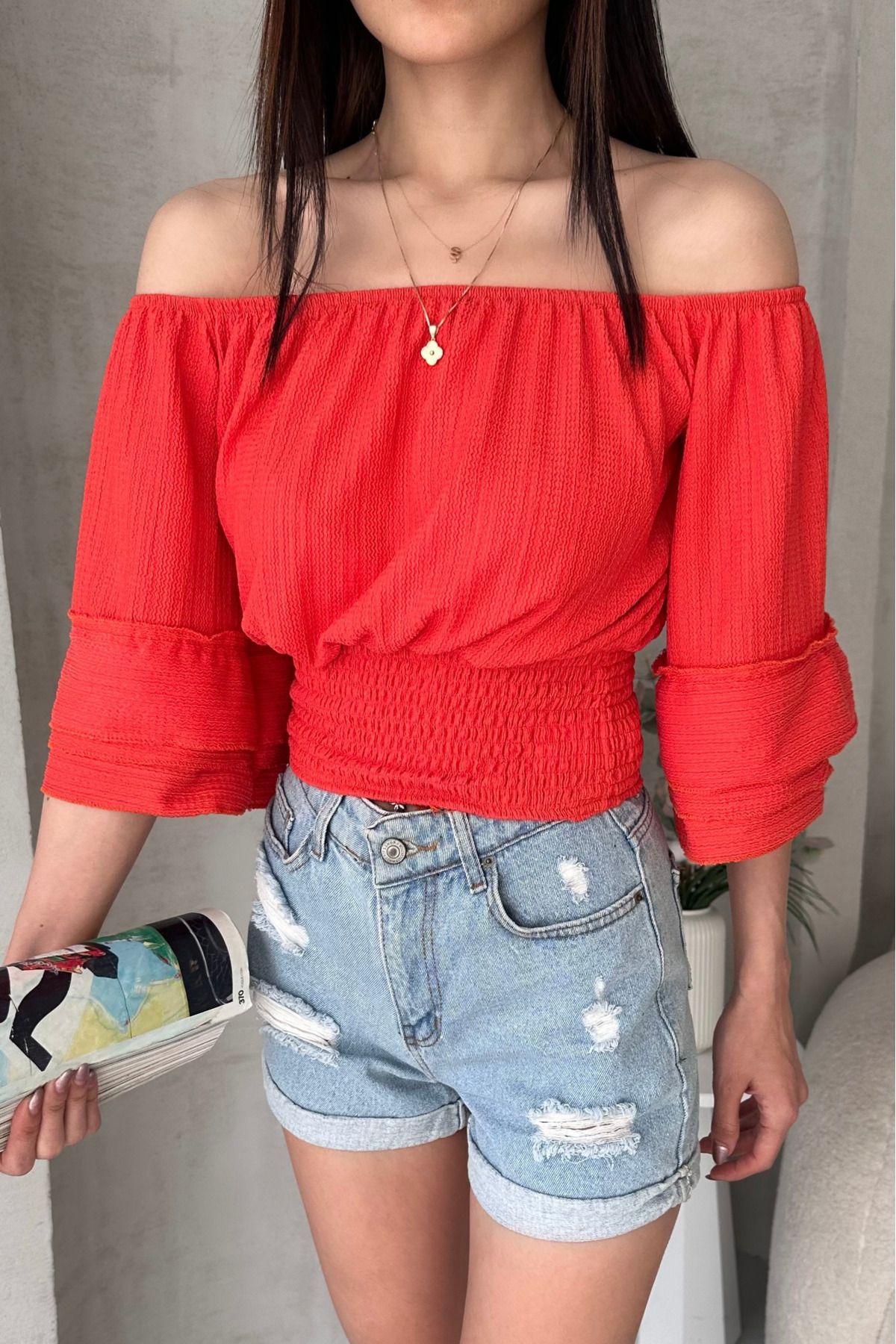 Caddebostan Moda Madonna Yaka Gipeli Kadın Regular Bluz