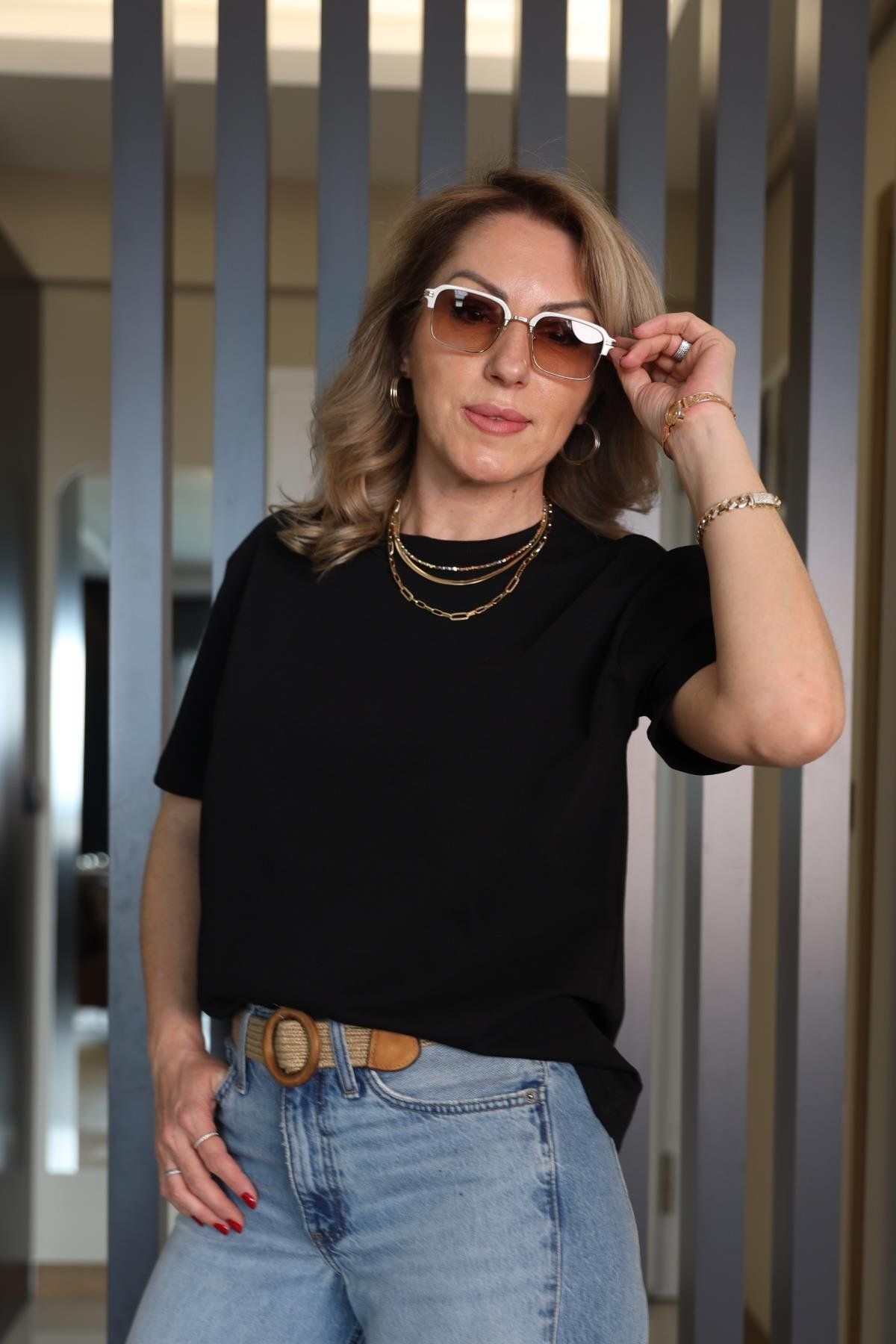 MİSLİNA BUTİK Bisiklet Yaka Siyah T-shirt