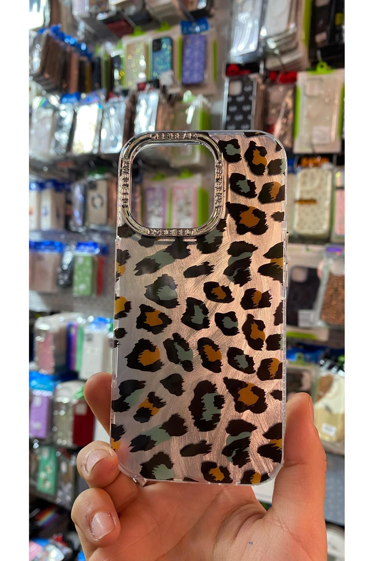 MORA PHONE CASE iPhone 16 Pro Telefon Kılıfı Leopar