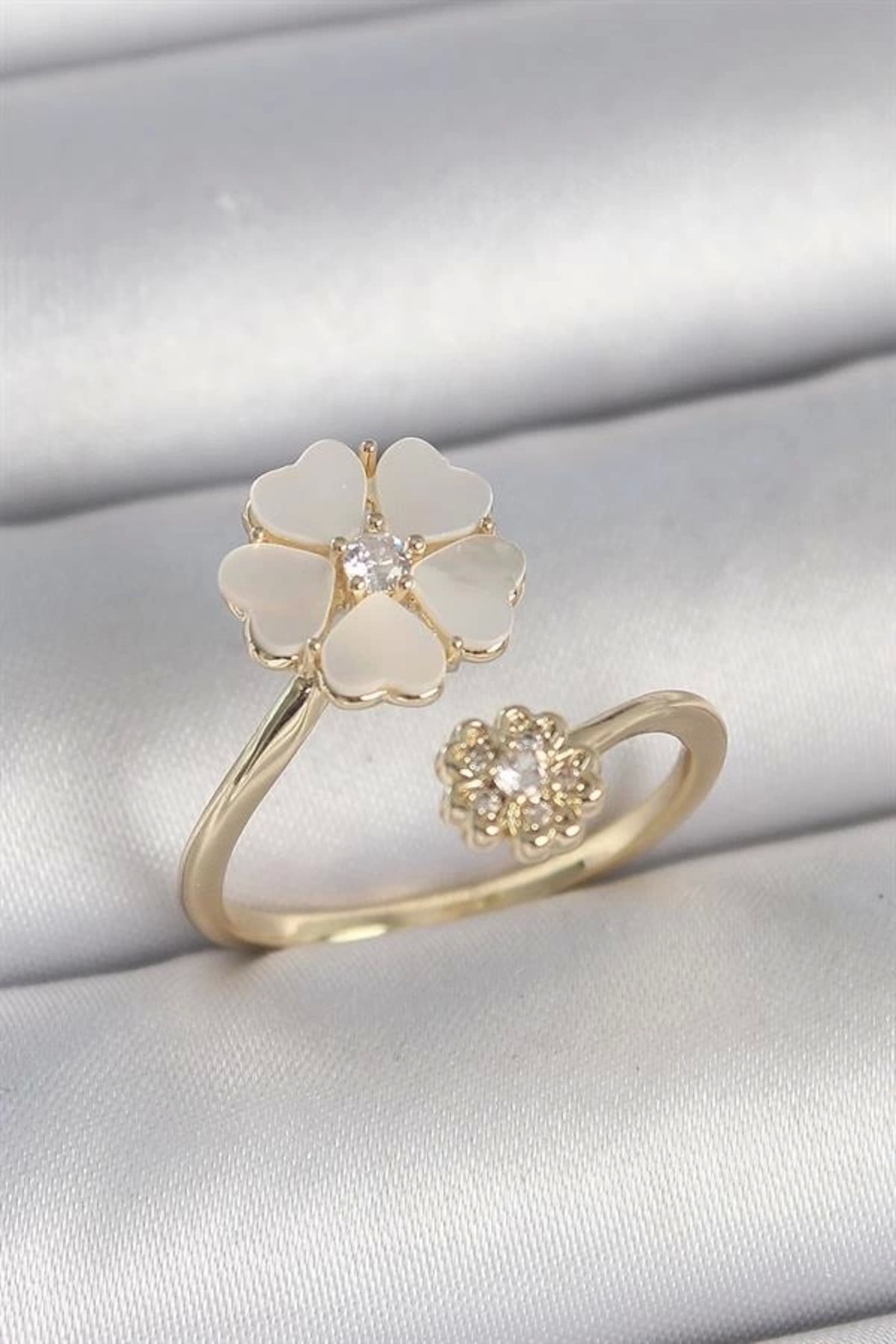 FASHIONLINE Pirinç Gold Renk Beyaz Mineli Çiçek Model Zirkon Taş Detay Kadın Yüzük