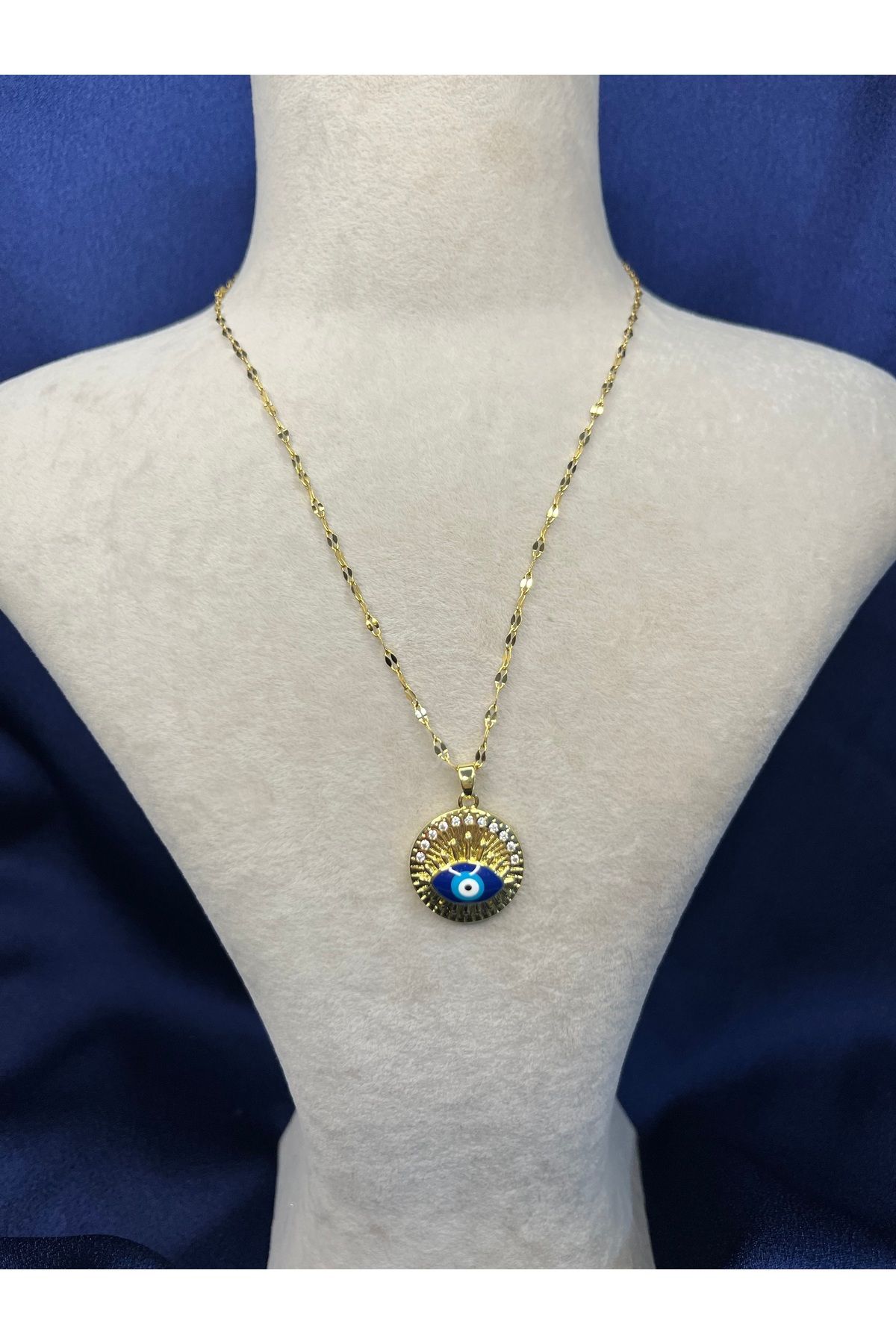 Fam&Co Jewelry Zirkon Taşlı Nazar Boncuklu Kolye – Şıklığın ve Korumanın Simgesi