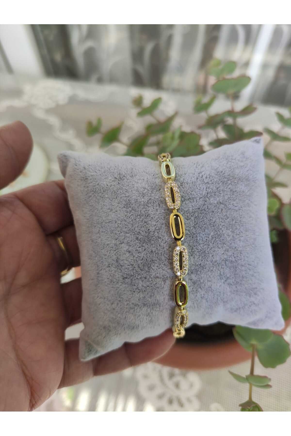 MODA Kaliteli Malzemeden Üretilmiş Kadın Çelik Bileklik