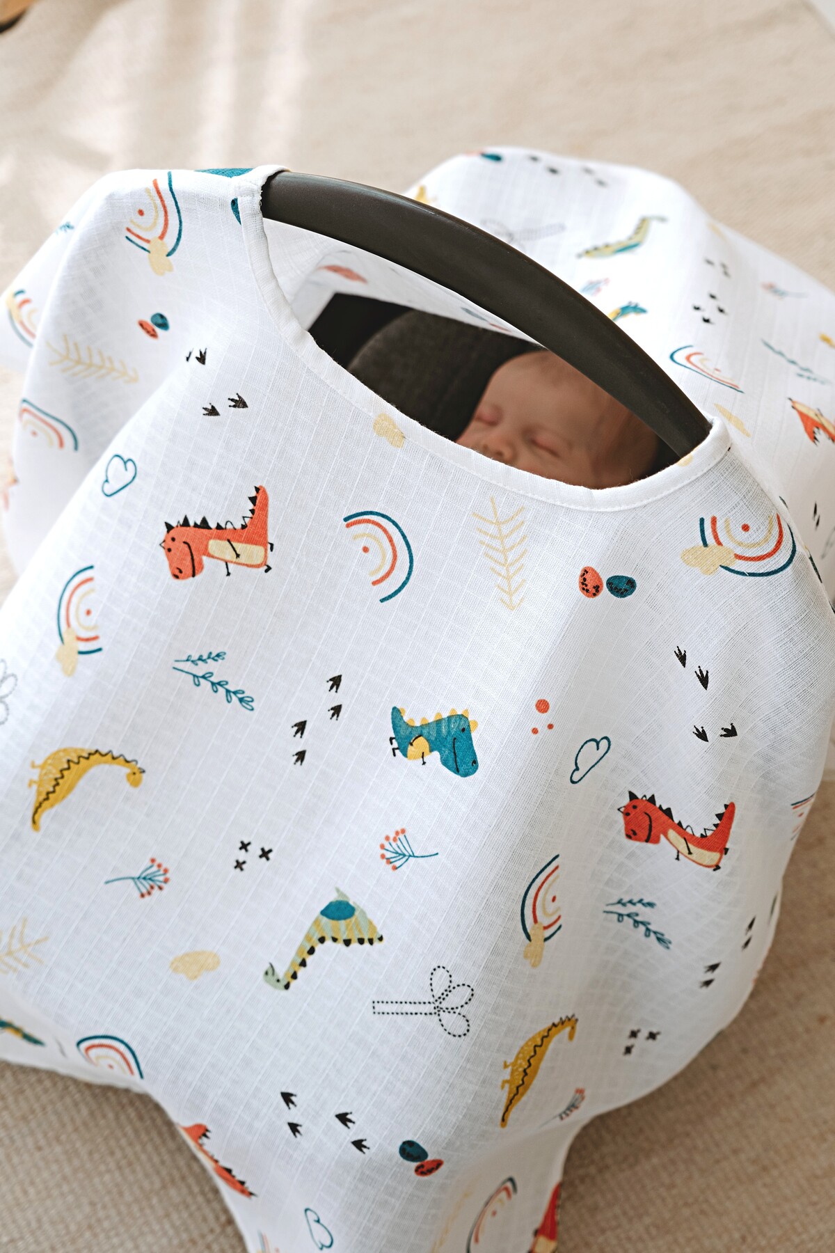 ESTİ Baby Çok Amaçlı Müslin Emzirme Önlüğü / Puset Örtüsü / Bebek Arabası Örtüsü %100 Pamuk 85x130 cm - Dino fotoğrafı 7 (önizleme)