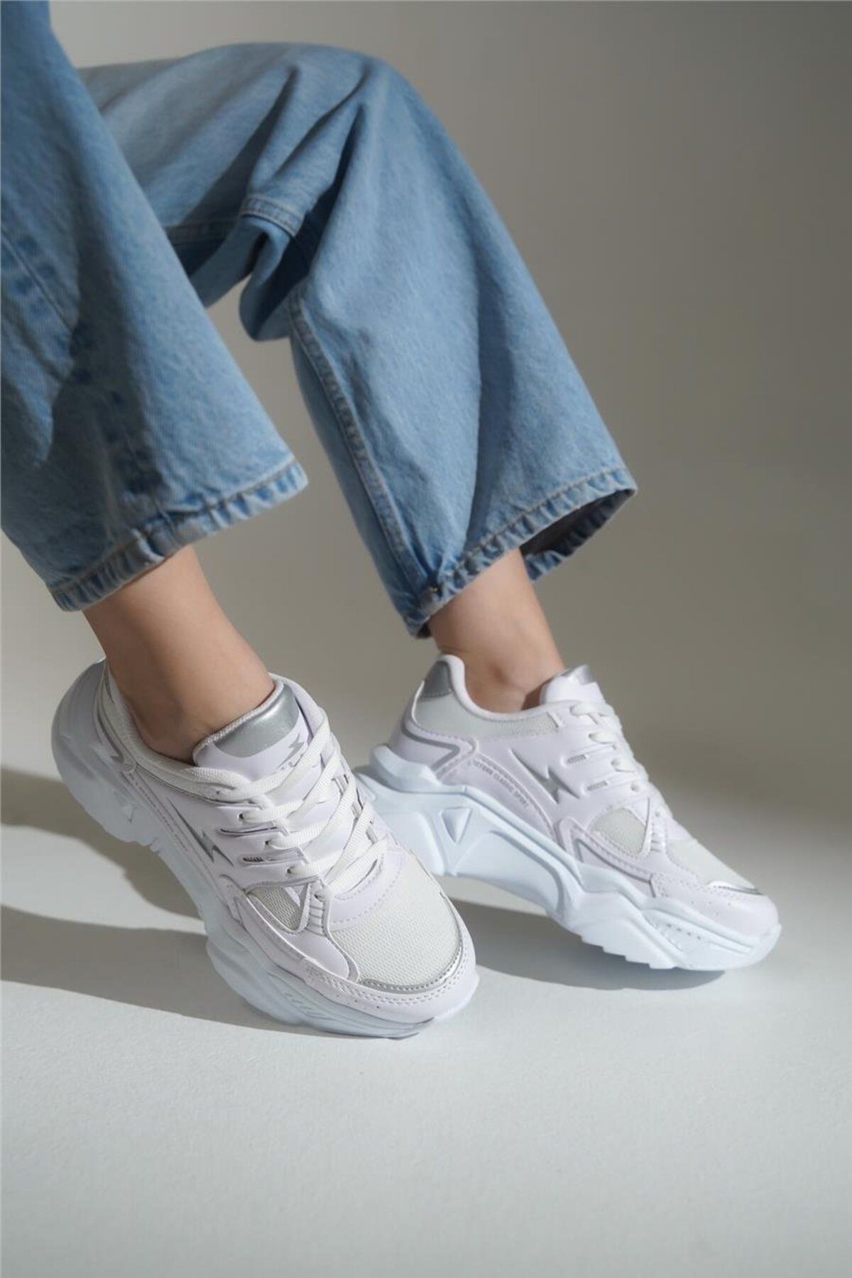 lovitto Bağcıklı Yüksek Taban Sneaker