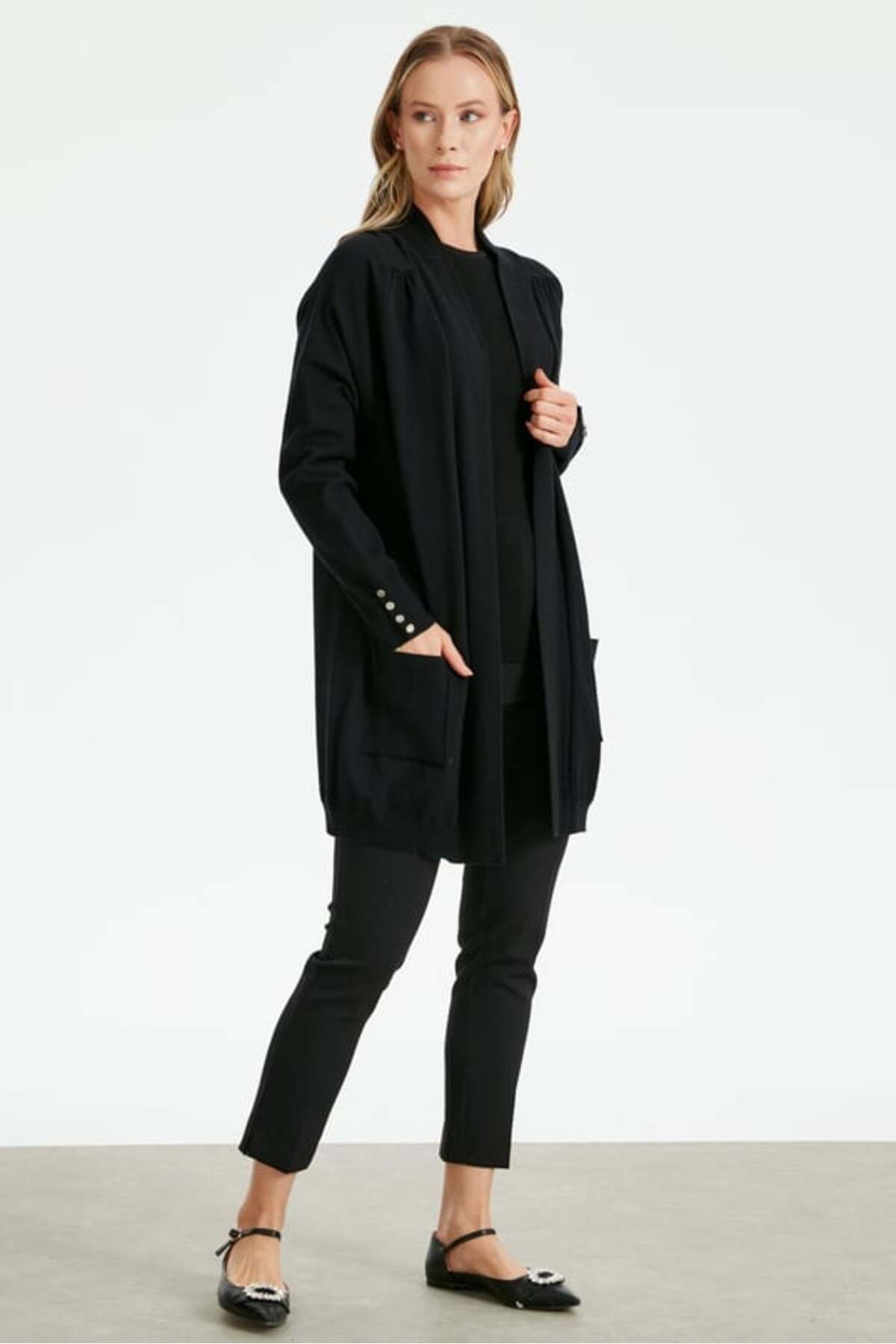tığstore 21277.1 OMUZLARI BÜZGÜ DETAYLI TRİKO HIRKA QKS