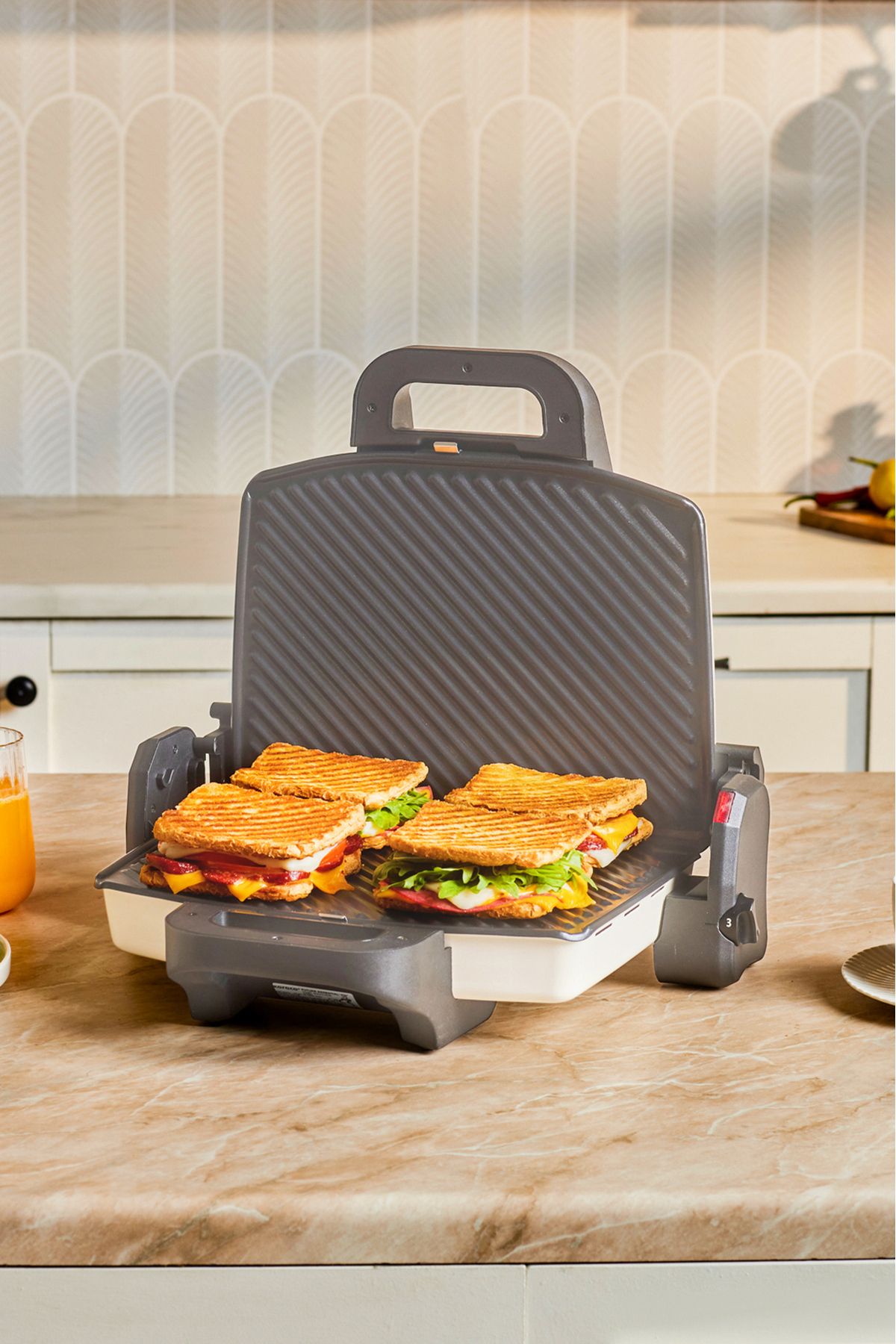 Swiss Izgara ve Tost Makinesi 1800 W 4 Dilim Kapasiteli
