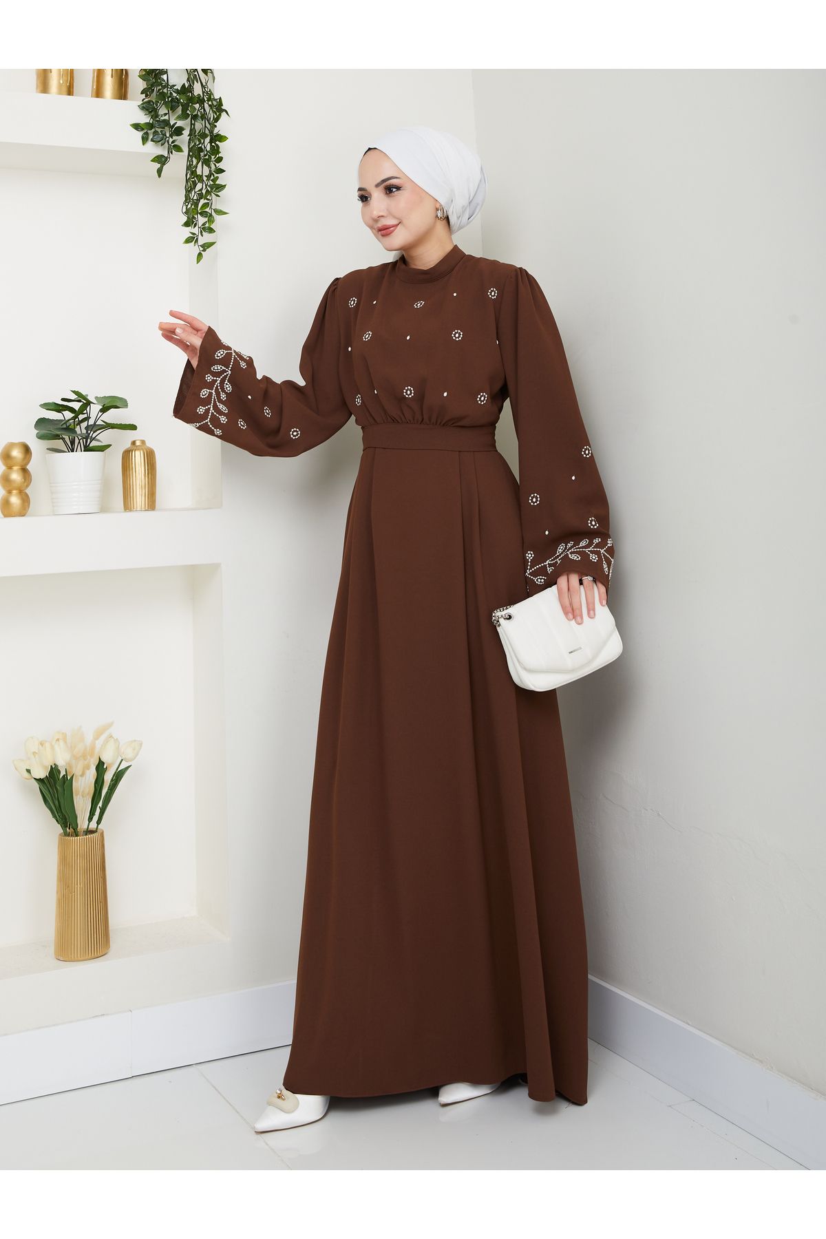 EFSUN MODA KADIN TESETTÜR NAKİŞLİ ELBİSE BALAMALI