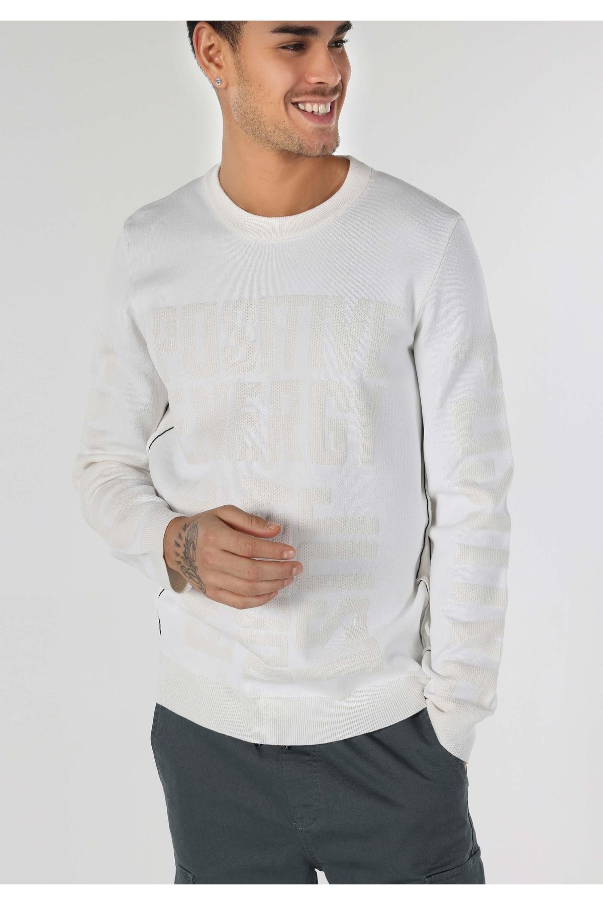 Colin's-Regular Fit Round Neck Jacquard Men's White Sweater 4